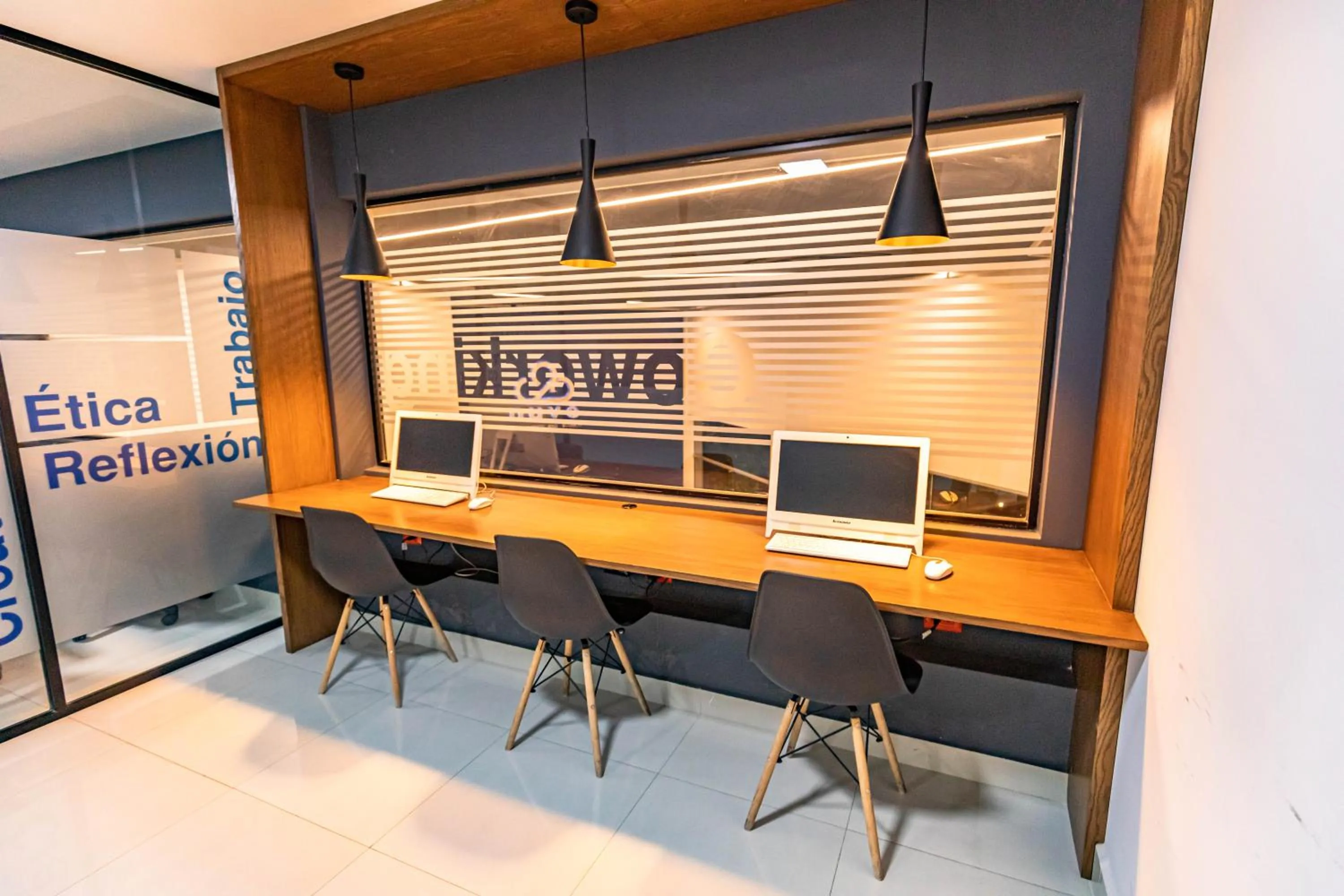 Business facilities in Hotel Nuve Gomez Palacio