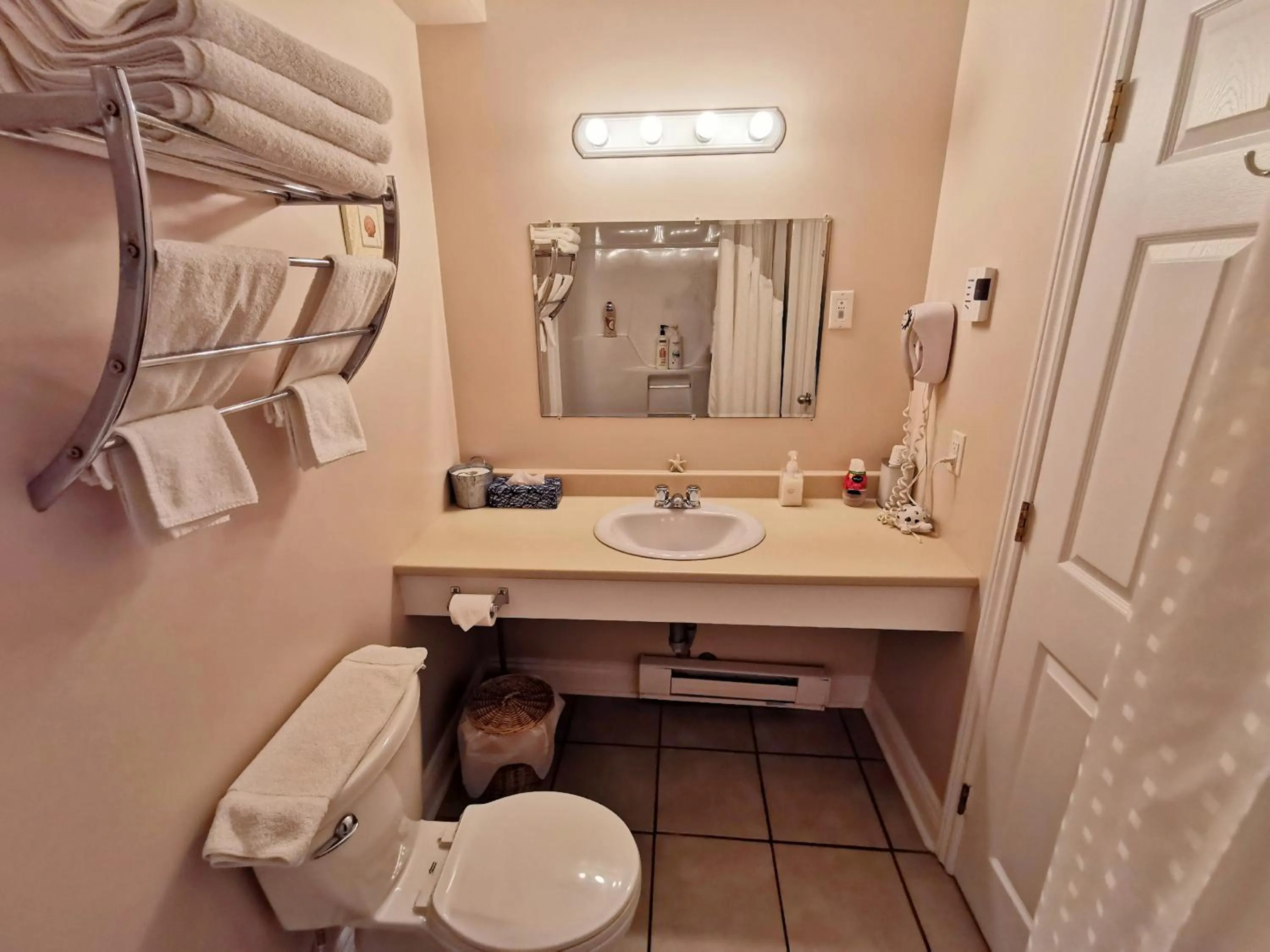 Bathroom in The Inn at Fisherman's cove