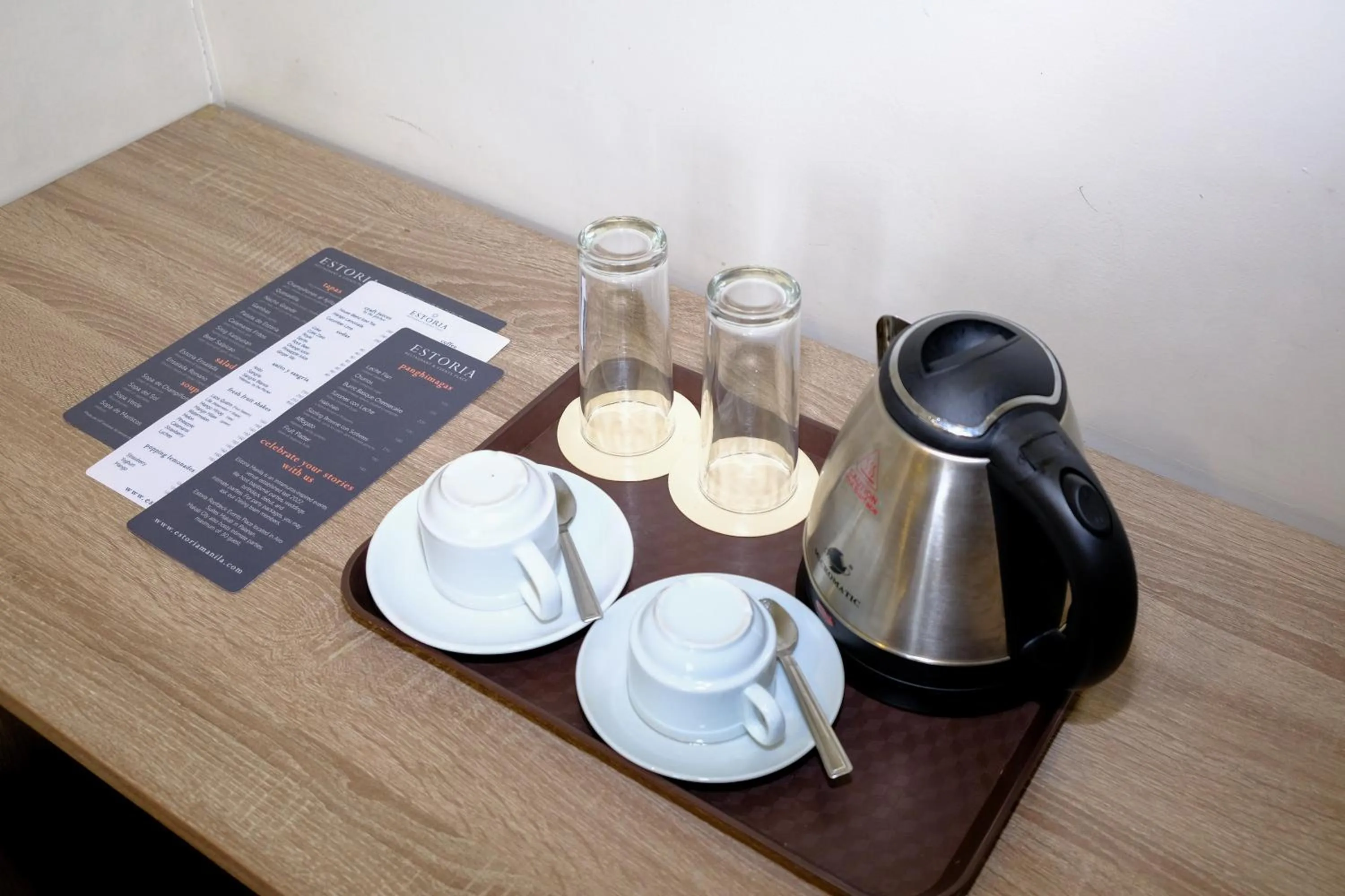 Coffee/tea facilities in Airo Hotel Manila