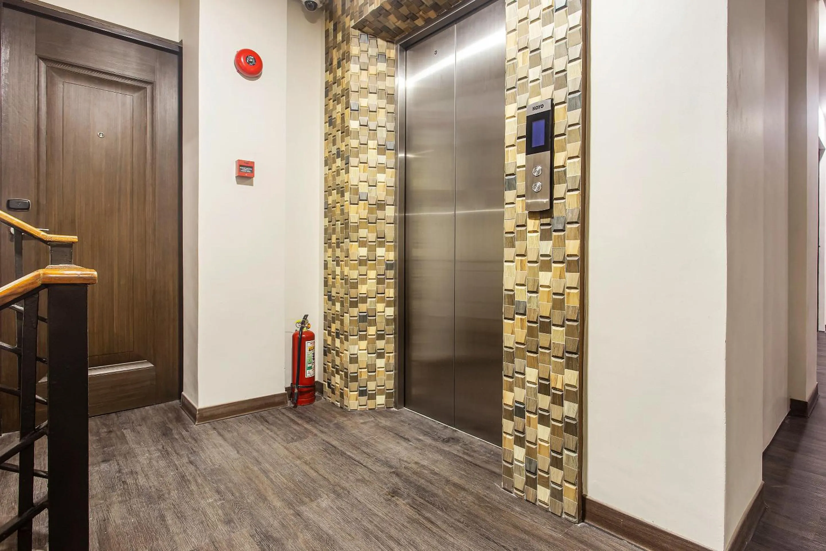 elevator in Airo Hotel Manila