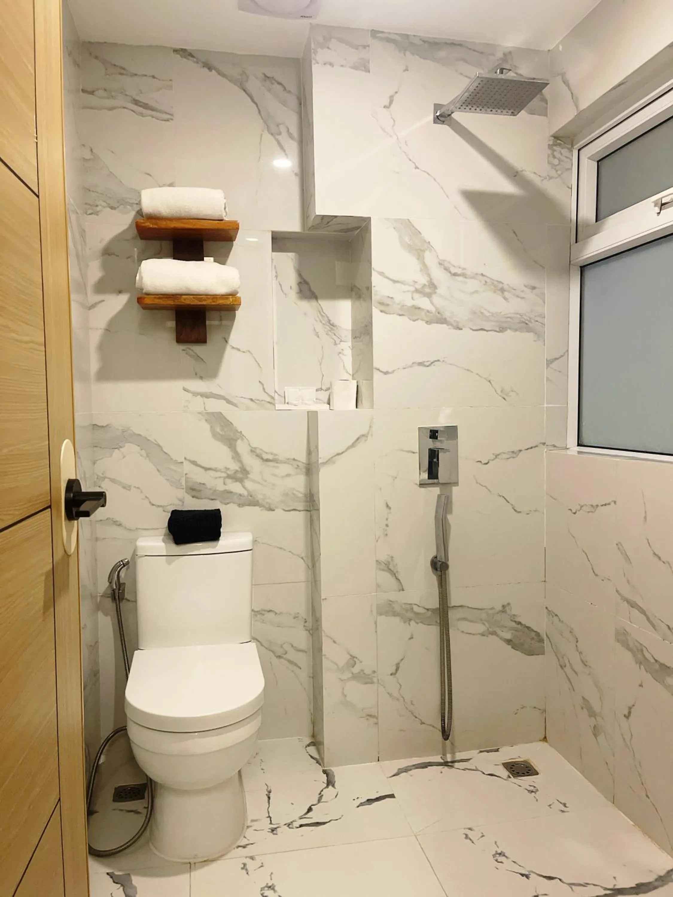 Bathroom in Airo Hotel Manila