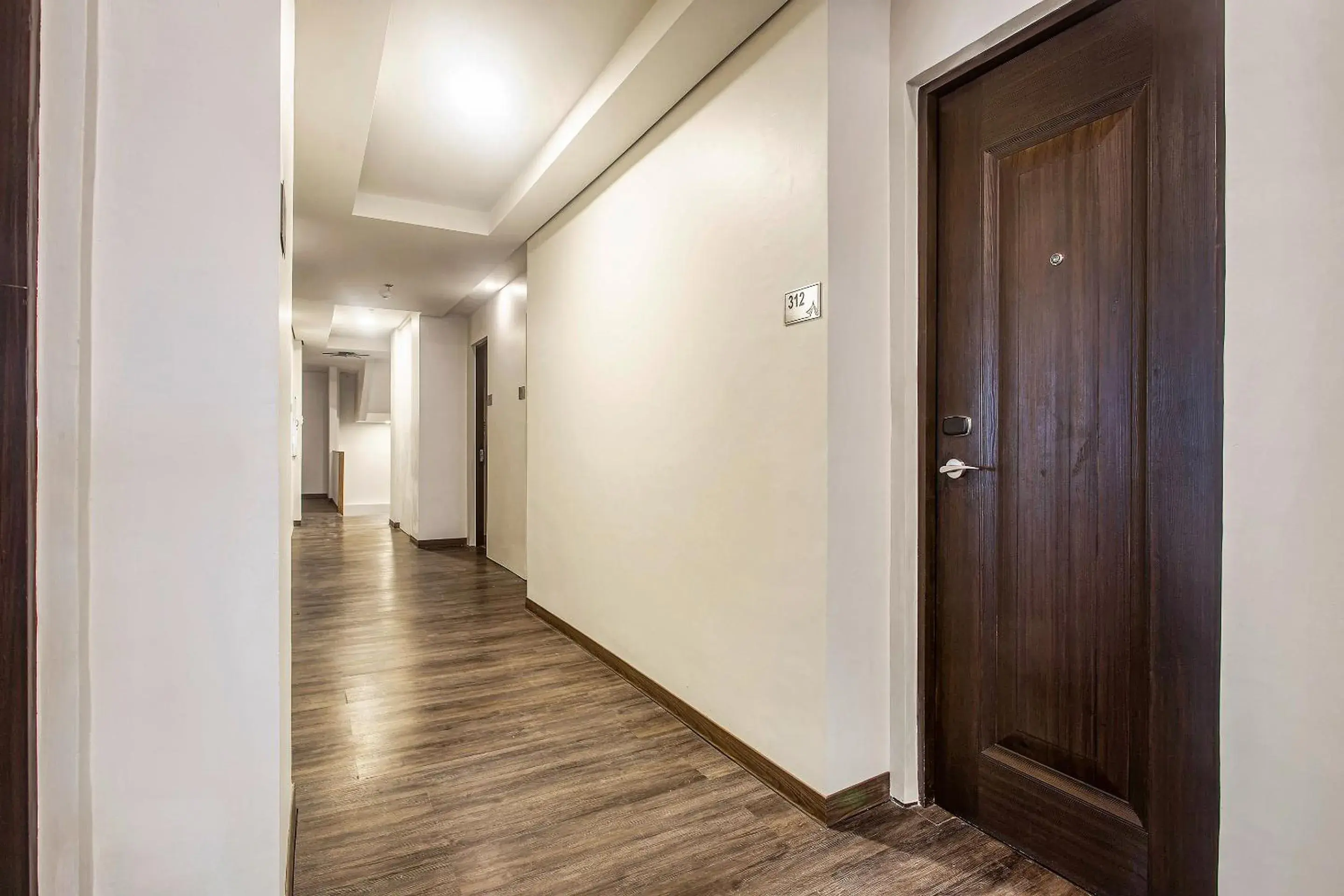 Property building in Airo Hotel Manila Property building in Airo Hotel Manila