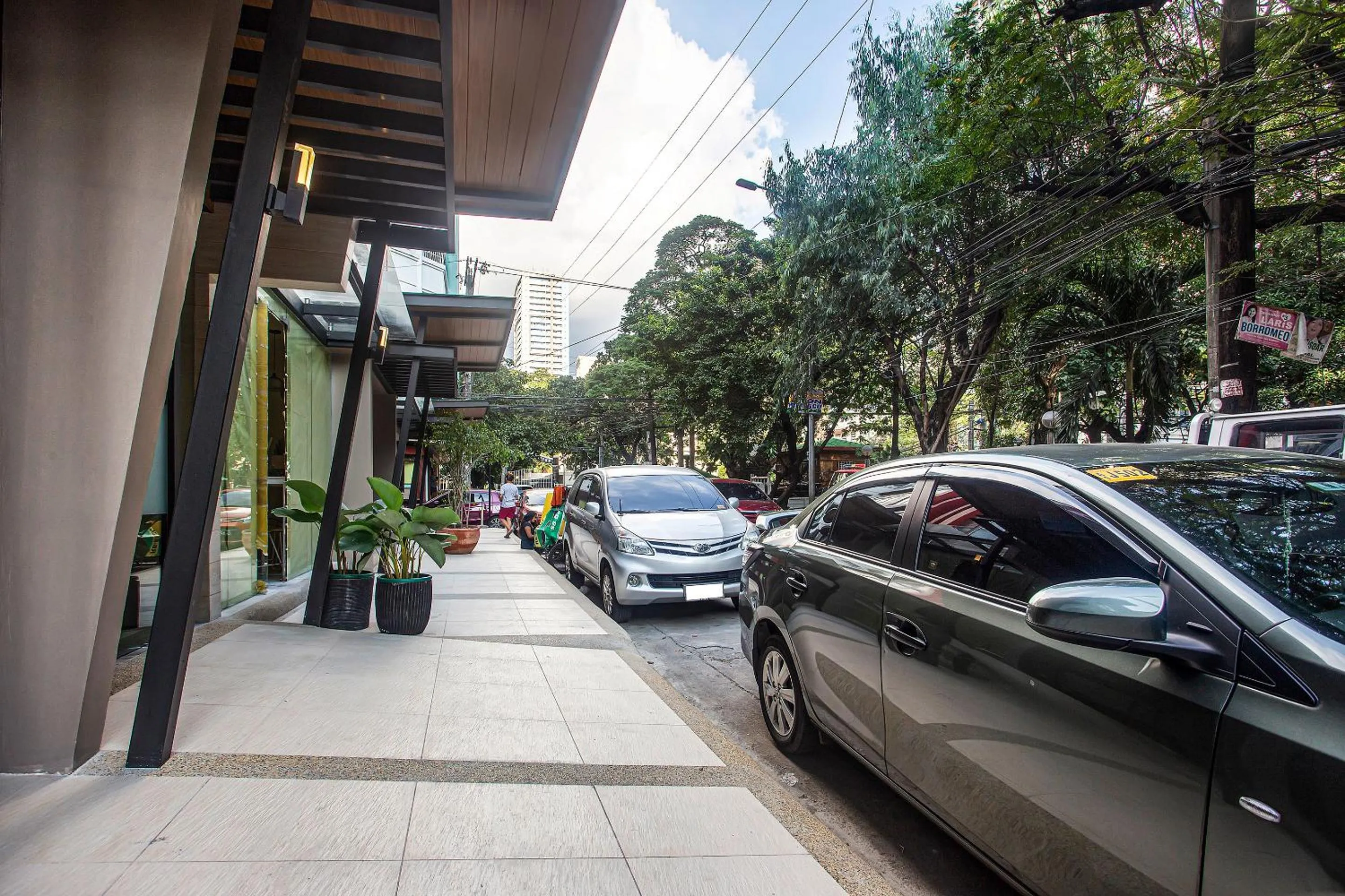 Parking in Airo Hotel Manila