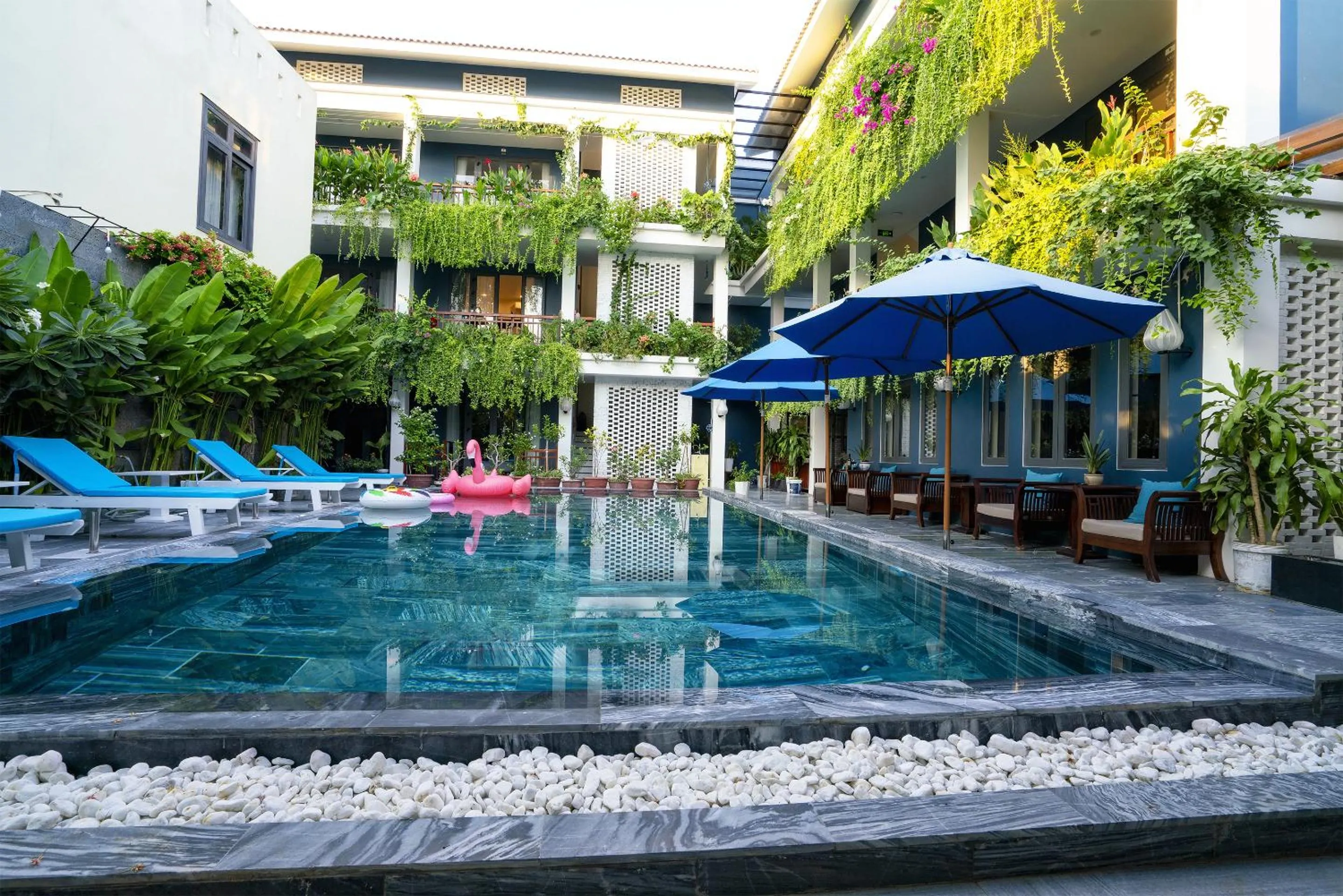Swimming pool in SHALA BOUTIQUE HOIAN