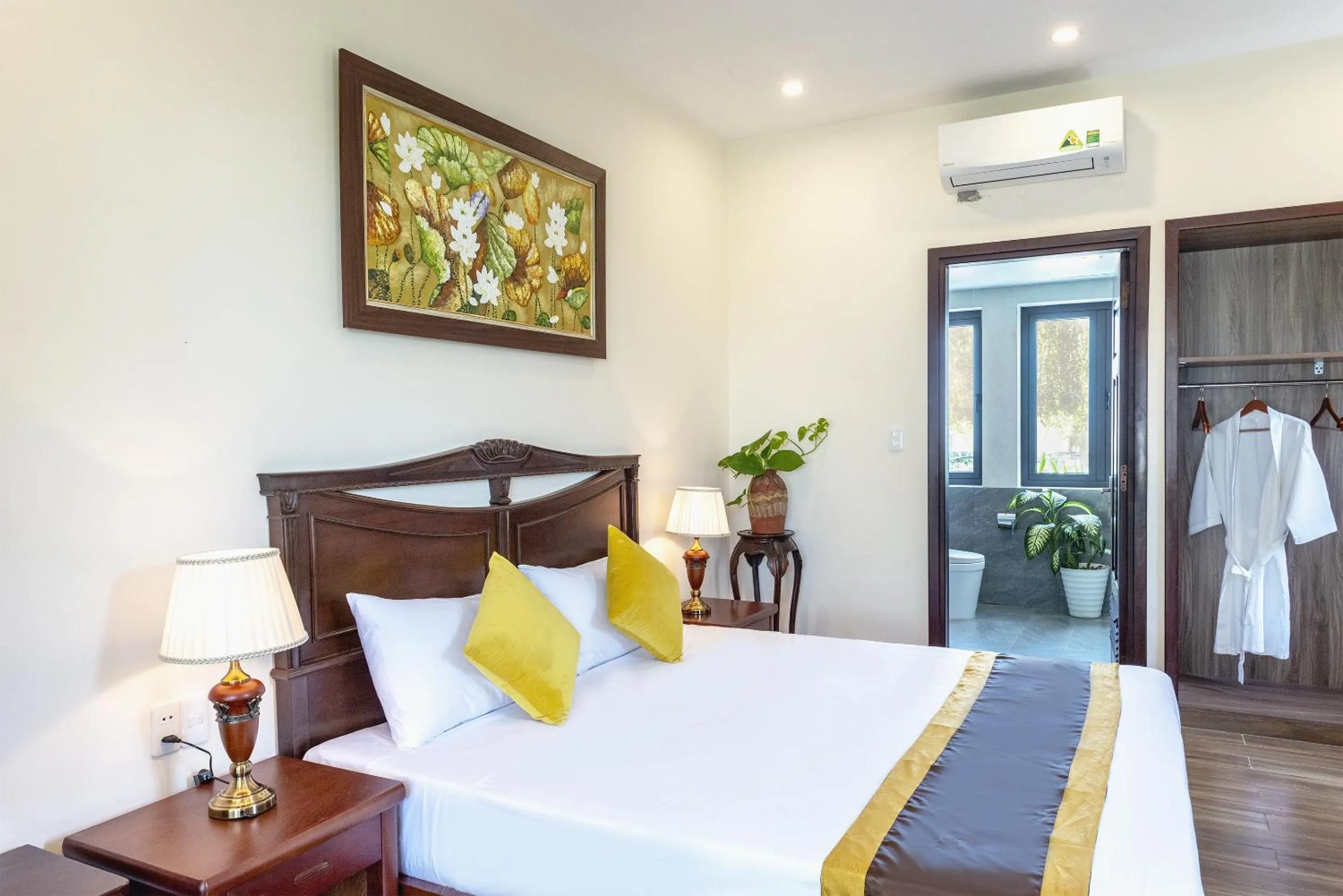 Bedroom, Bed in SHALA BOUTIQUE HOIAN