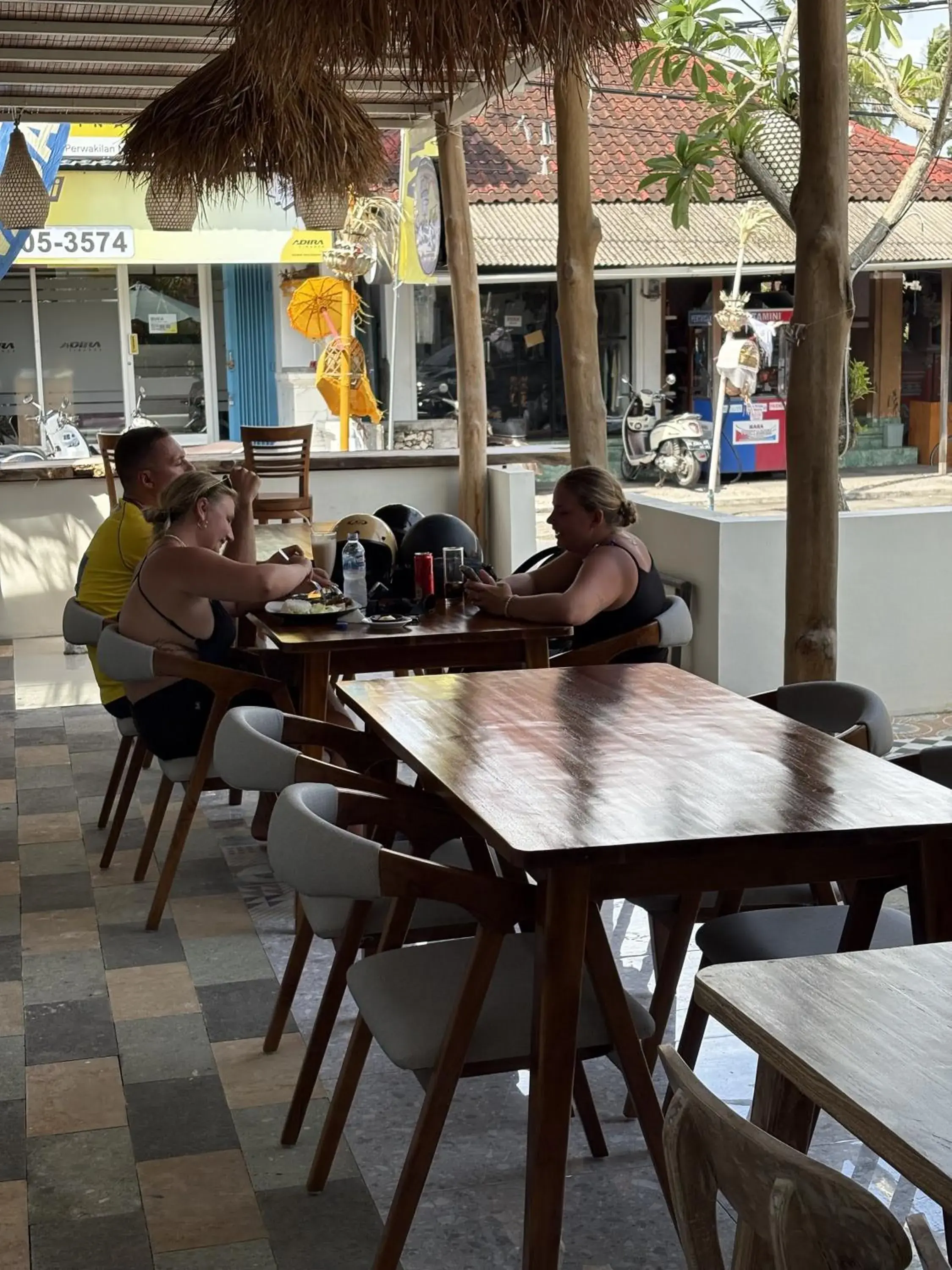 Restaurant/places to eat in Daghan Cottage Nusa Penida Restaurant/places to eat in Daghan Cottage Nusa Penida