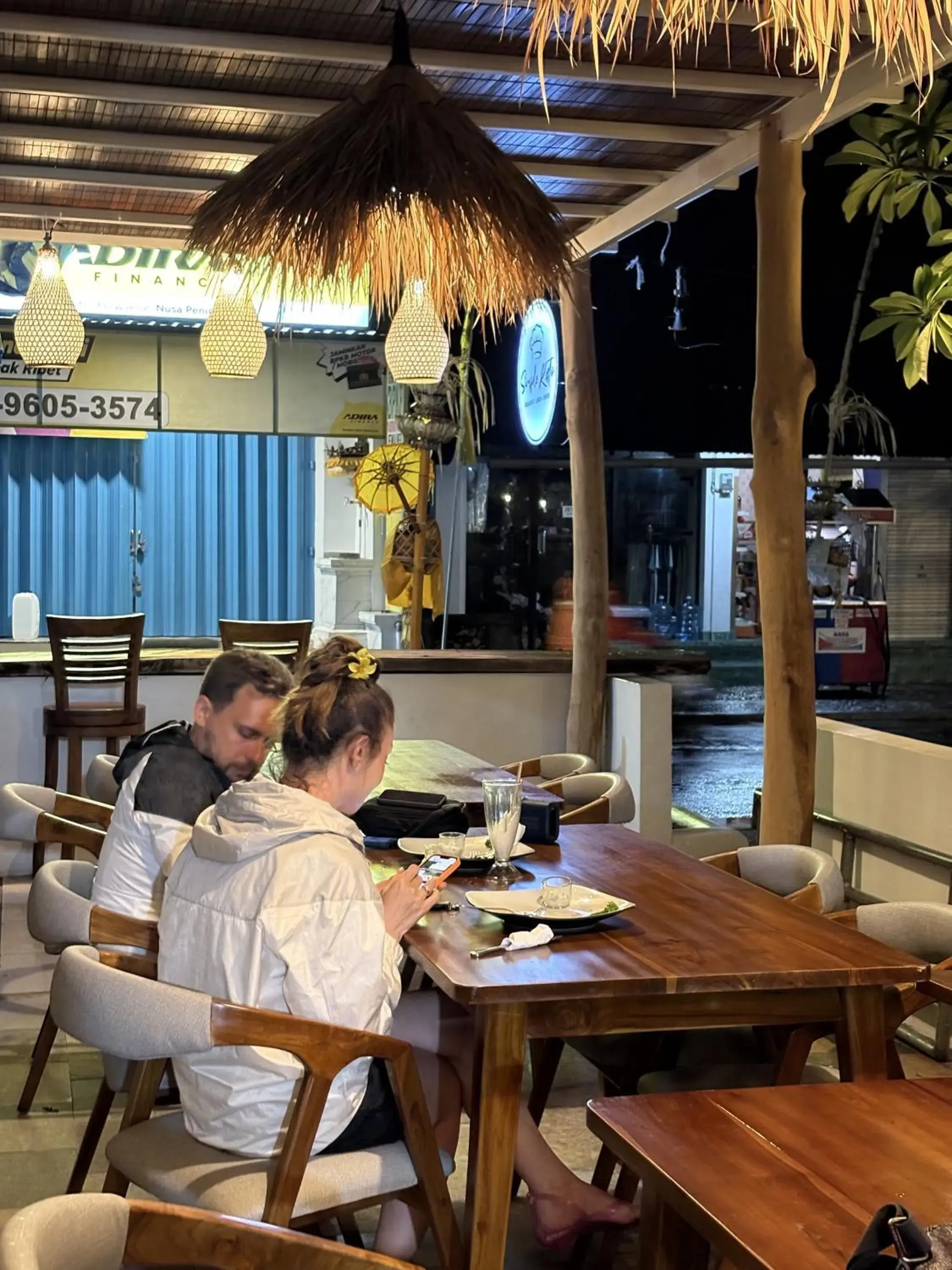 Restaurant/places to eat in Daghan Cottage Nusa Penida Restaurant/places to eat in Daghan Cottage Nusa Penida