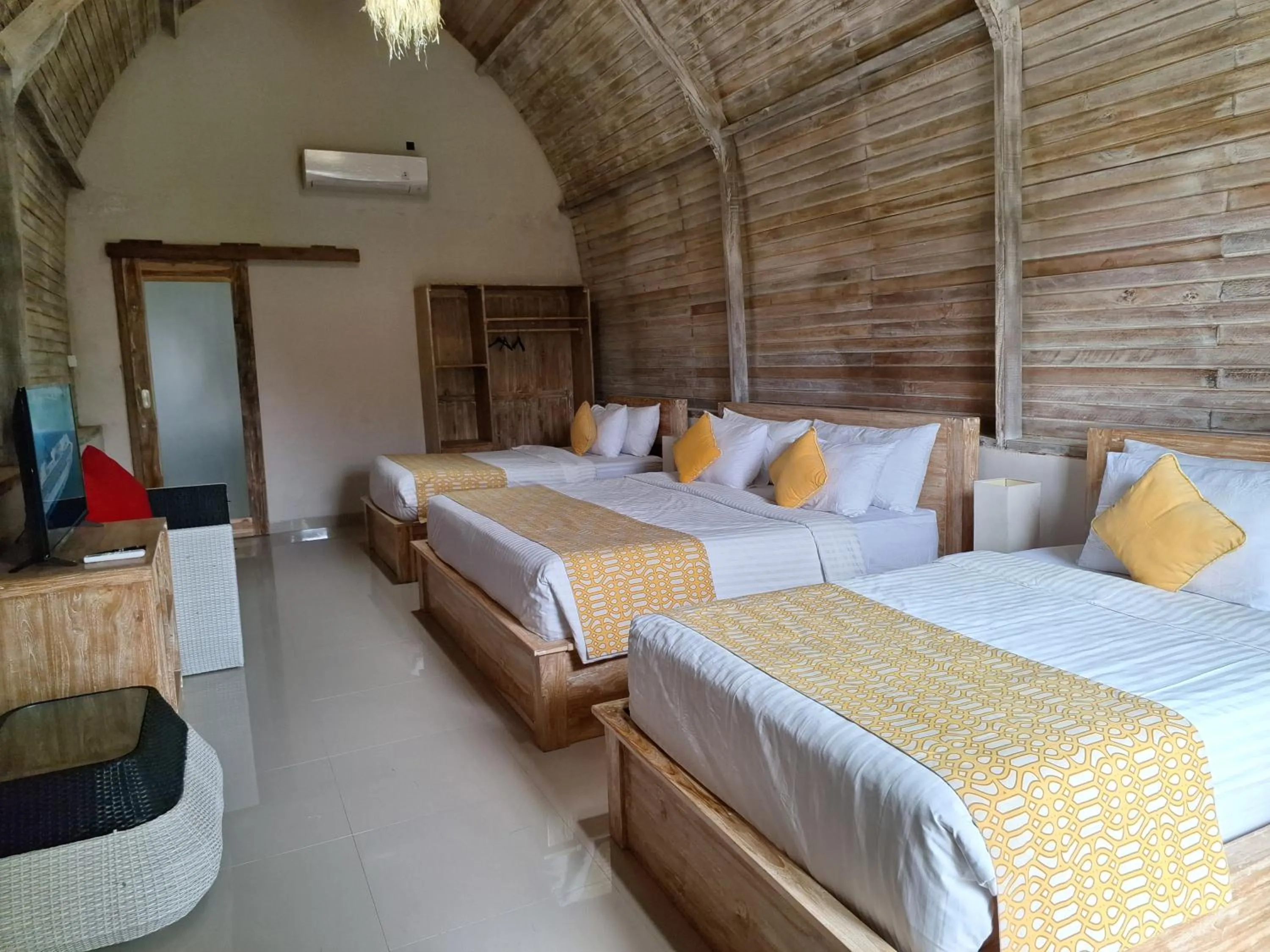 Bed in Daghan Cottage Nusa Penida