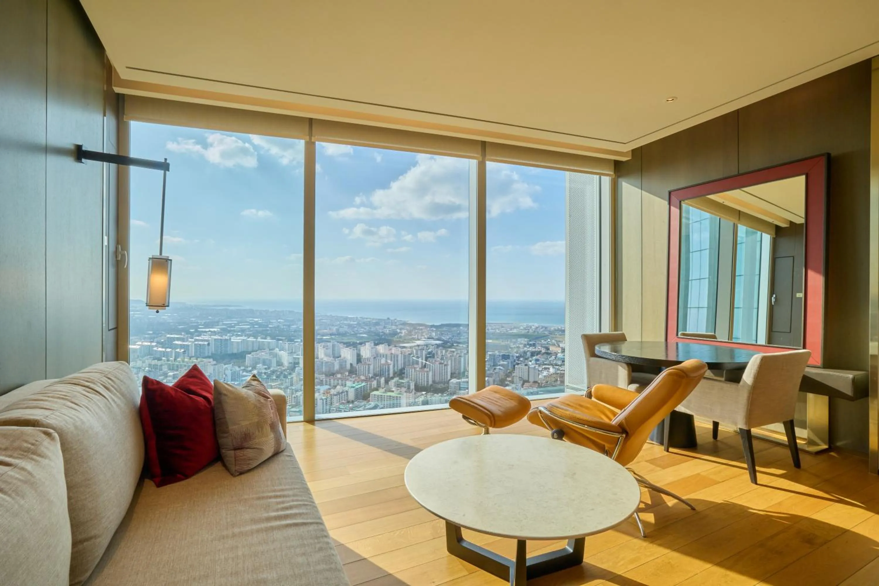 Living room in Grand Hyatt Jeju