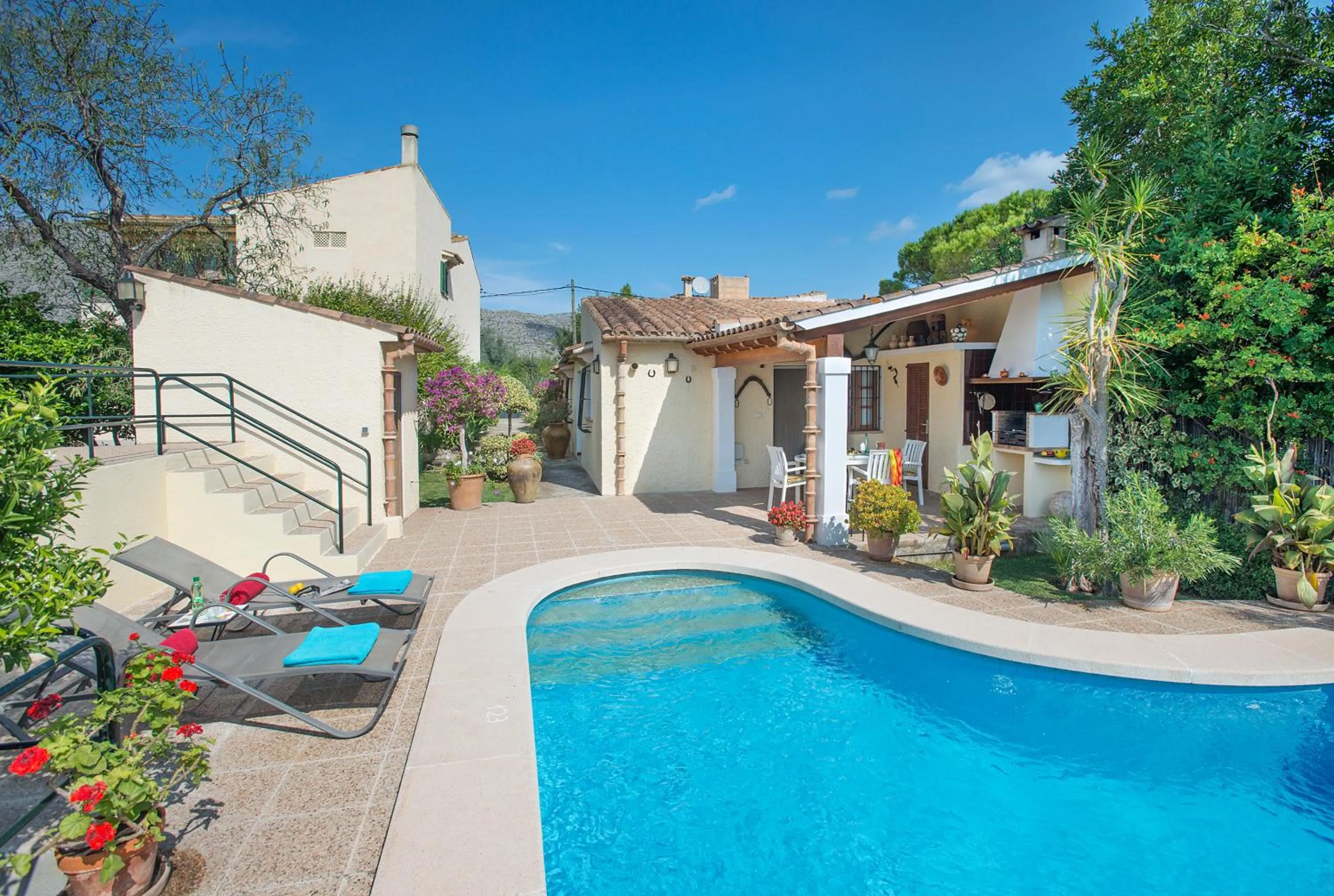 Patio in Owl Booking Villa Mateu - 5 Min Walk to the Old Town
