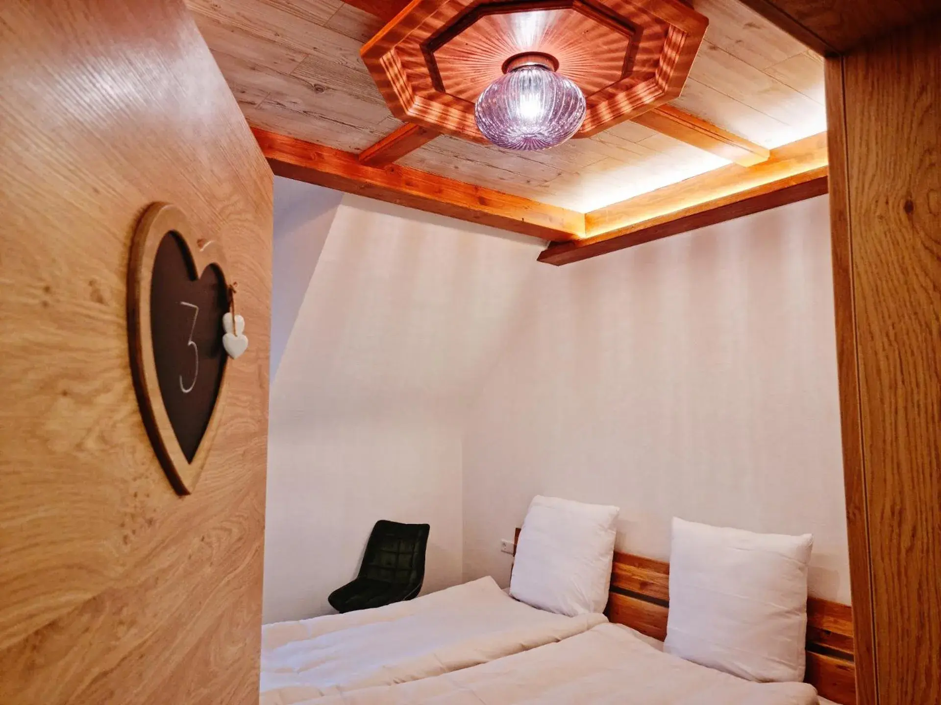 Deluxe Double Room - single occupancy in Wirtshaus Zum Lowen Deluxe Double Room - single occupancy in Wirtshaus Zum Lowen