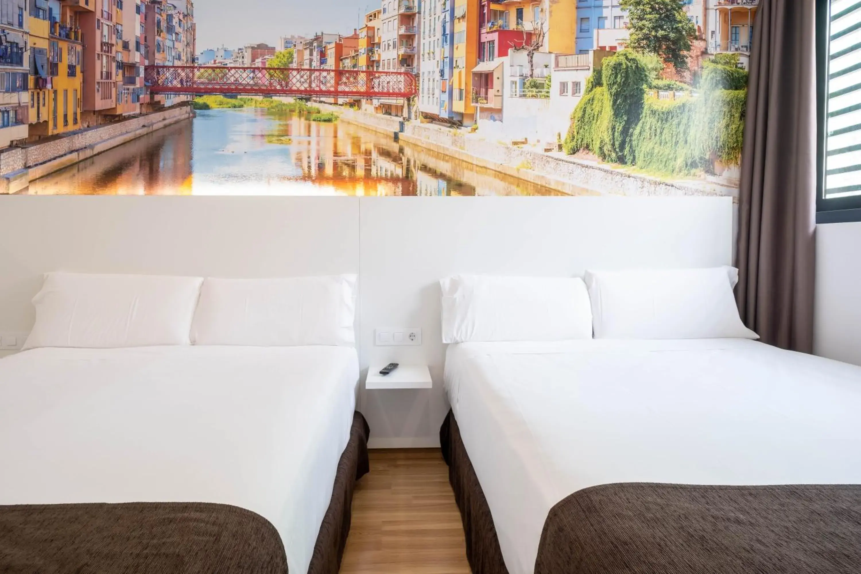 Superior Family Room in Hotel BESTPRICE Girona Superior Family Room in Hotel BESTPRICE Girona
