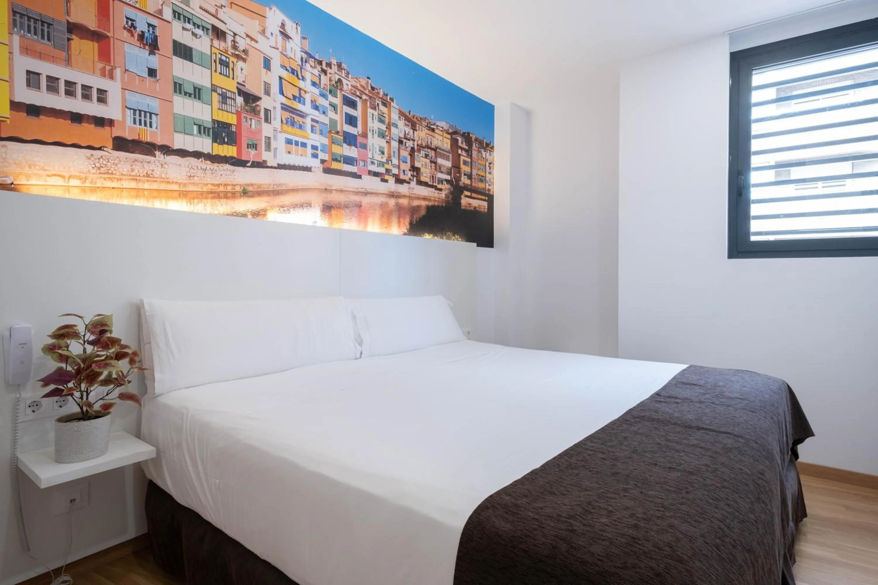 Bed in Hotel BESTPRICE Girona