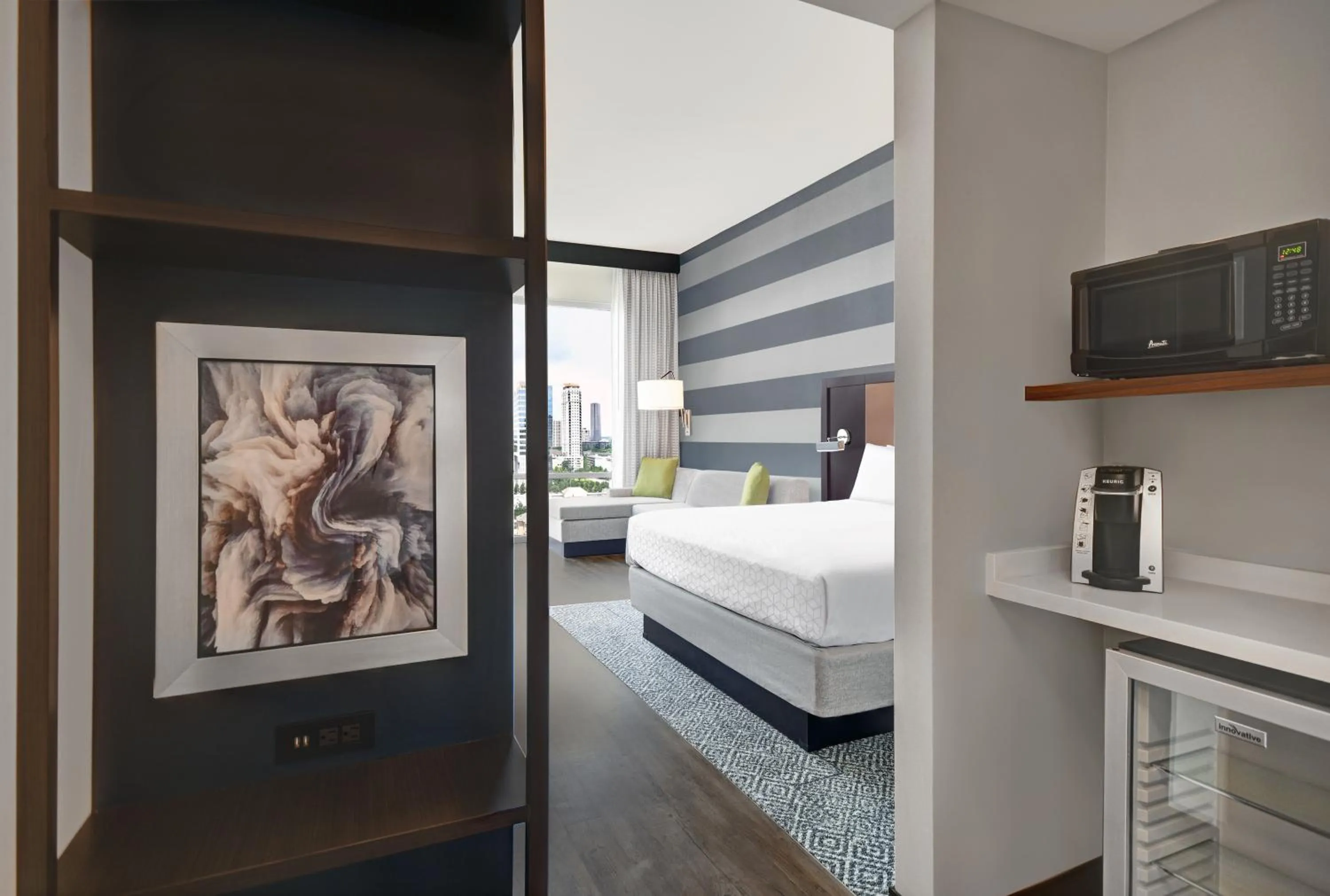 Bedroom, Bed in Holiday Inn Express - Houston - Galleria Area by IHG