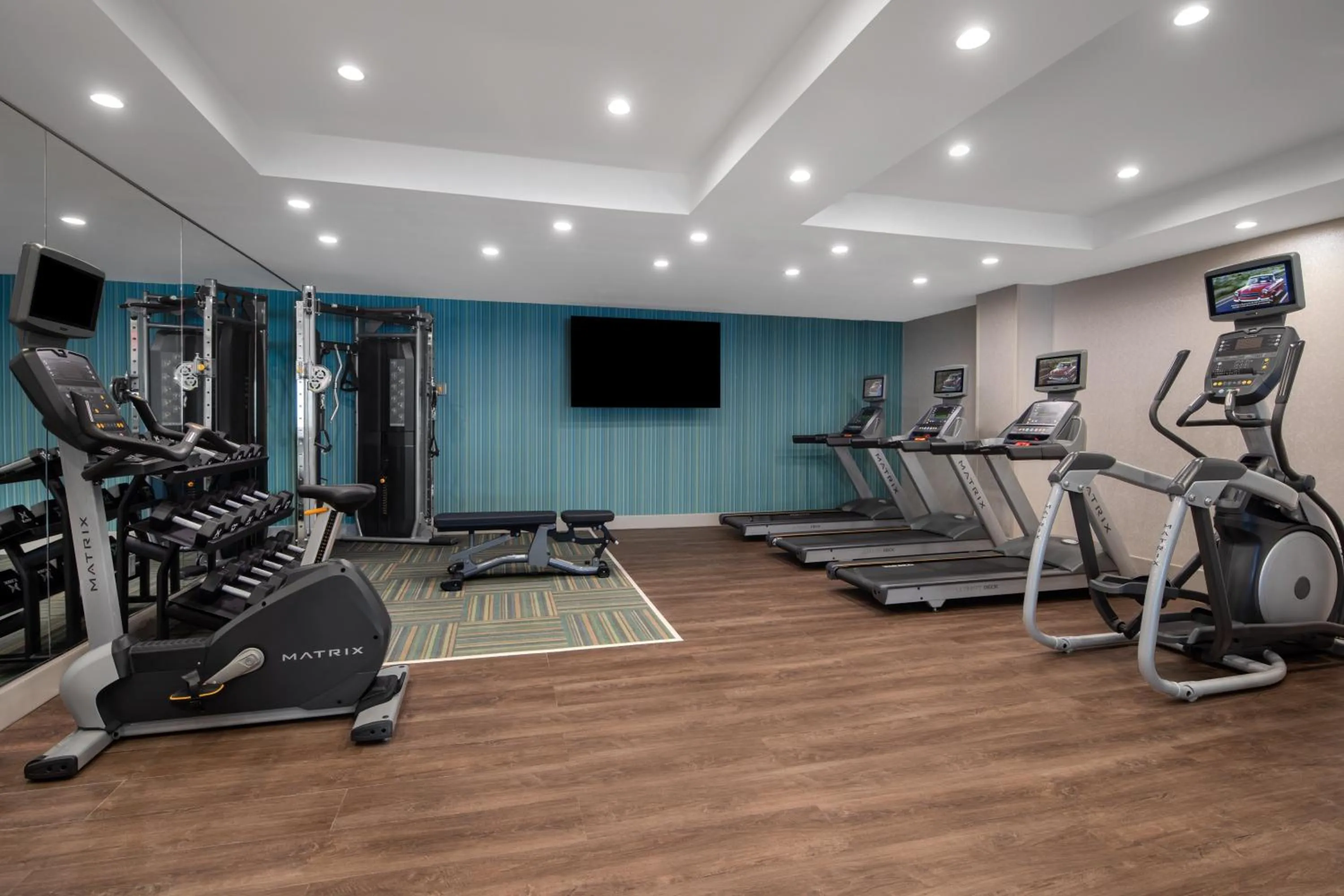 Fitness centre/facilities in Holiday Inn Express & Suites Woodside LaGuardia Airport