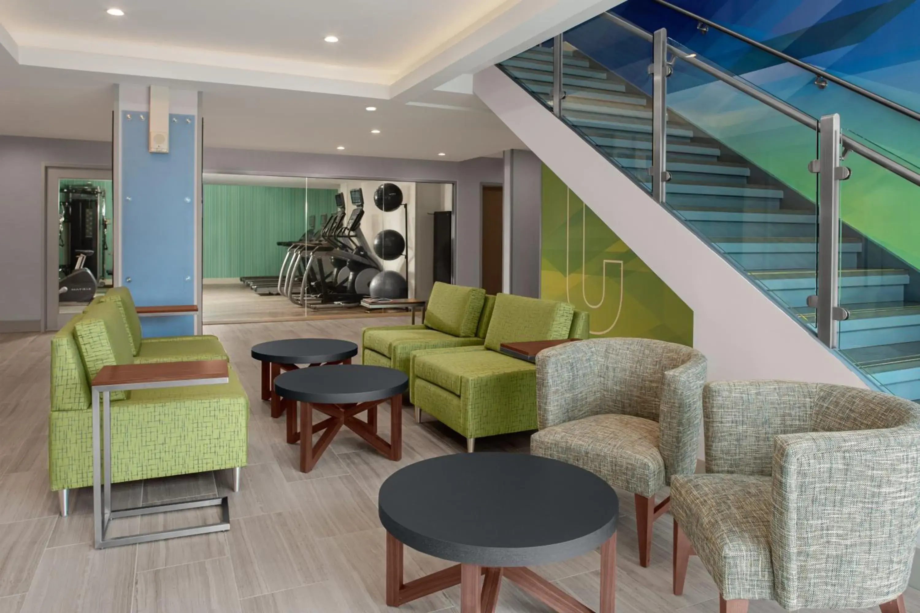 Property building in Holiday Inn Express & Suites Woodside LaGuardia Airport Property building in Holiday Inn Express & Suites Woodside LaGuardia Airport