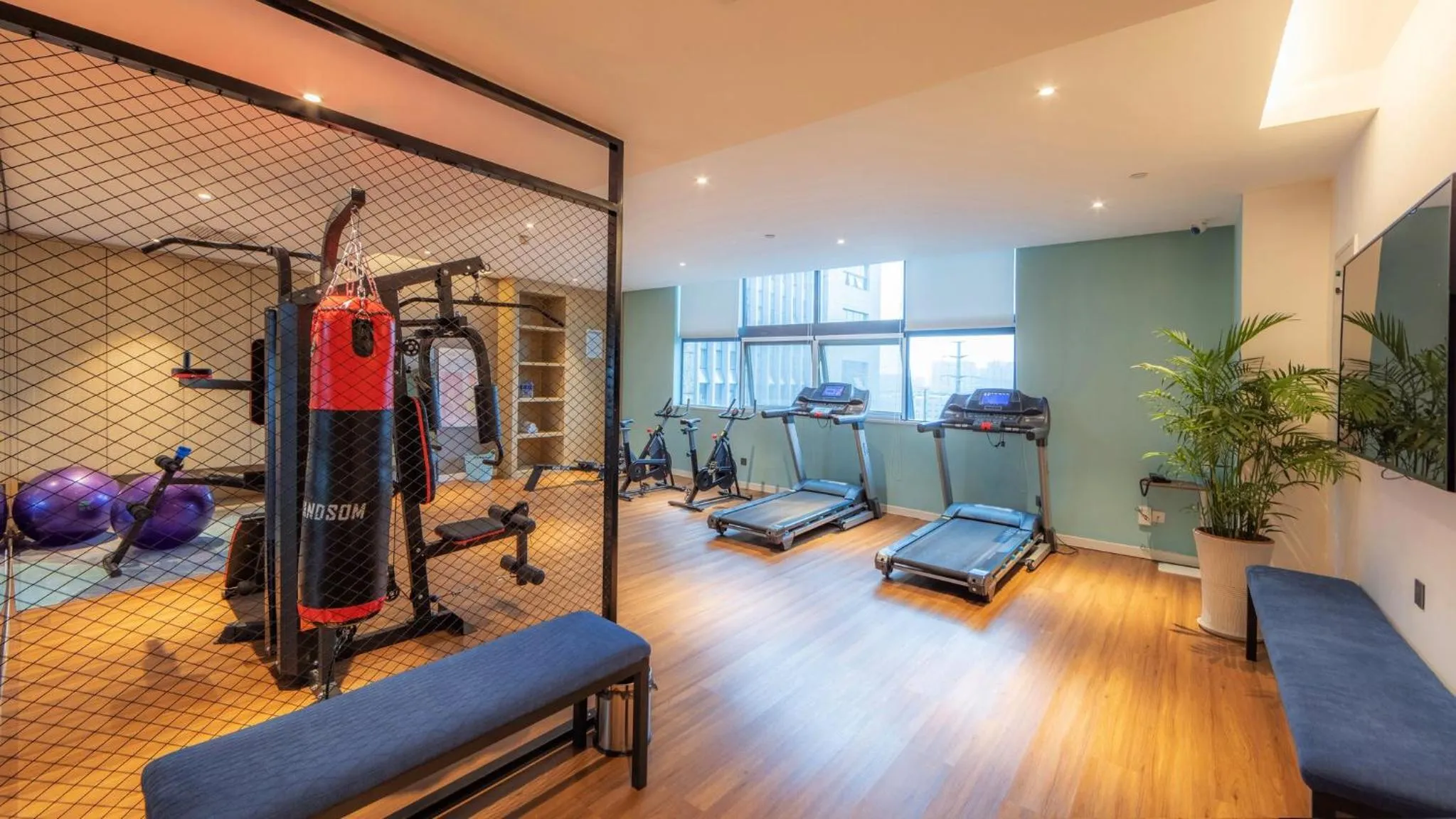 Fitness centre/facilities in Holiday Inn Express Chengdu Wuhou New City by IHG
