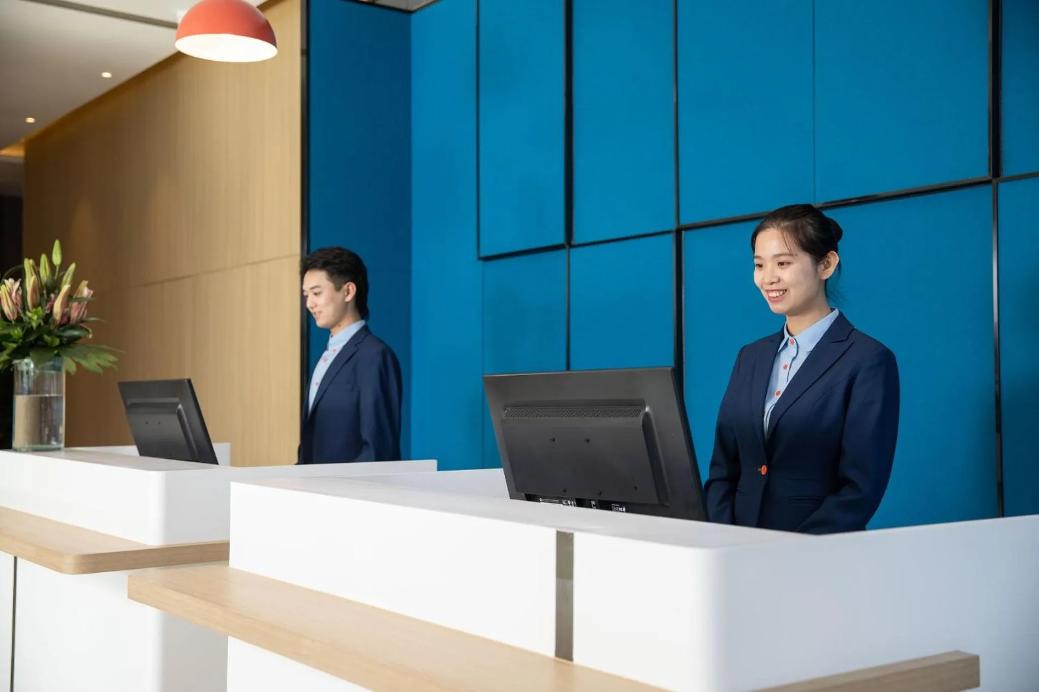 Property building in Holiday Inn Express Chengdu Wuhou New City by IHG