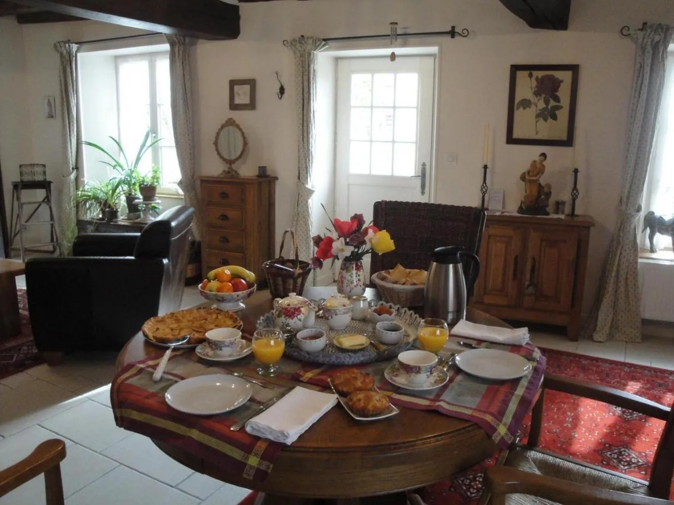 Continental breakfast in Maison Vérosia