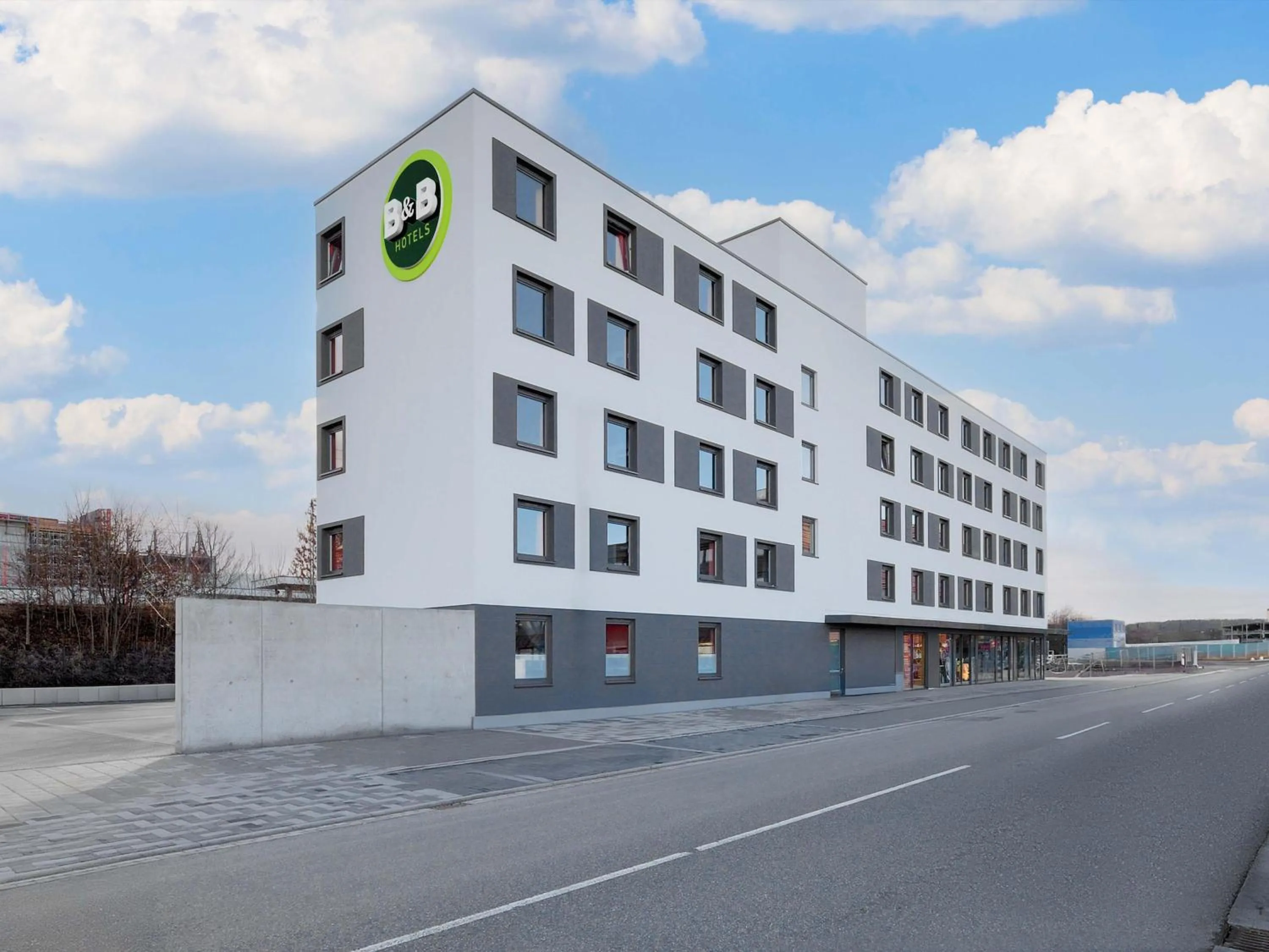 Property building in B&B Hotel Böblingen