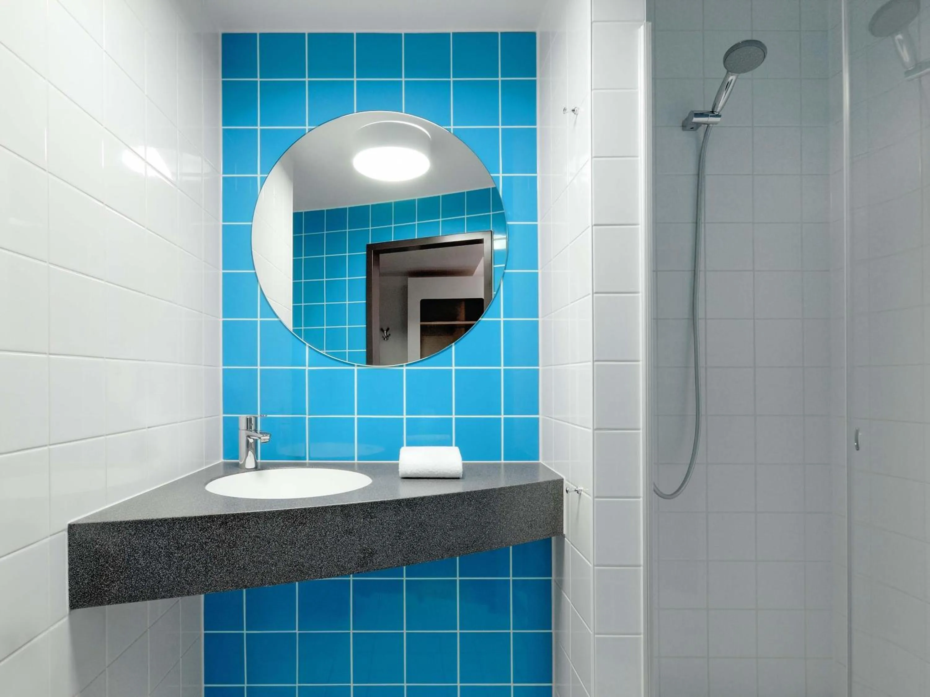 Shower in B&B Hotel Böblingen