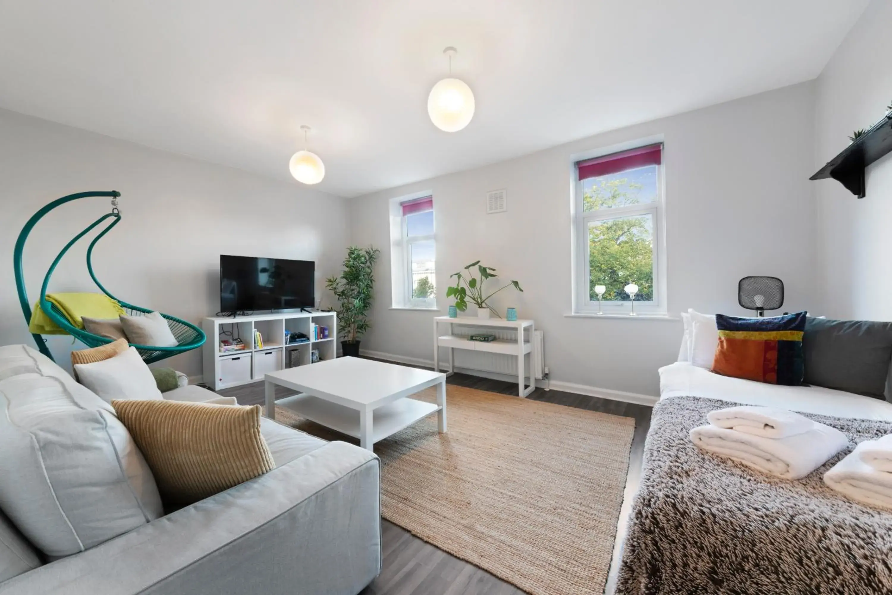 Two Bedroom Duplex in Angel HIgh Street Two Bedroom Duplex in Angel HIgh Street