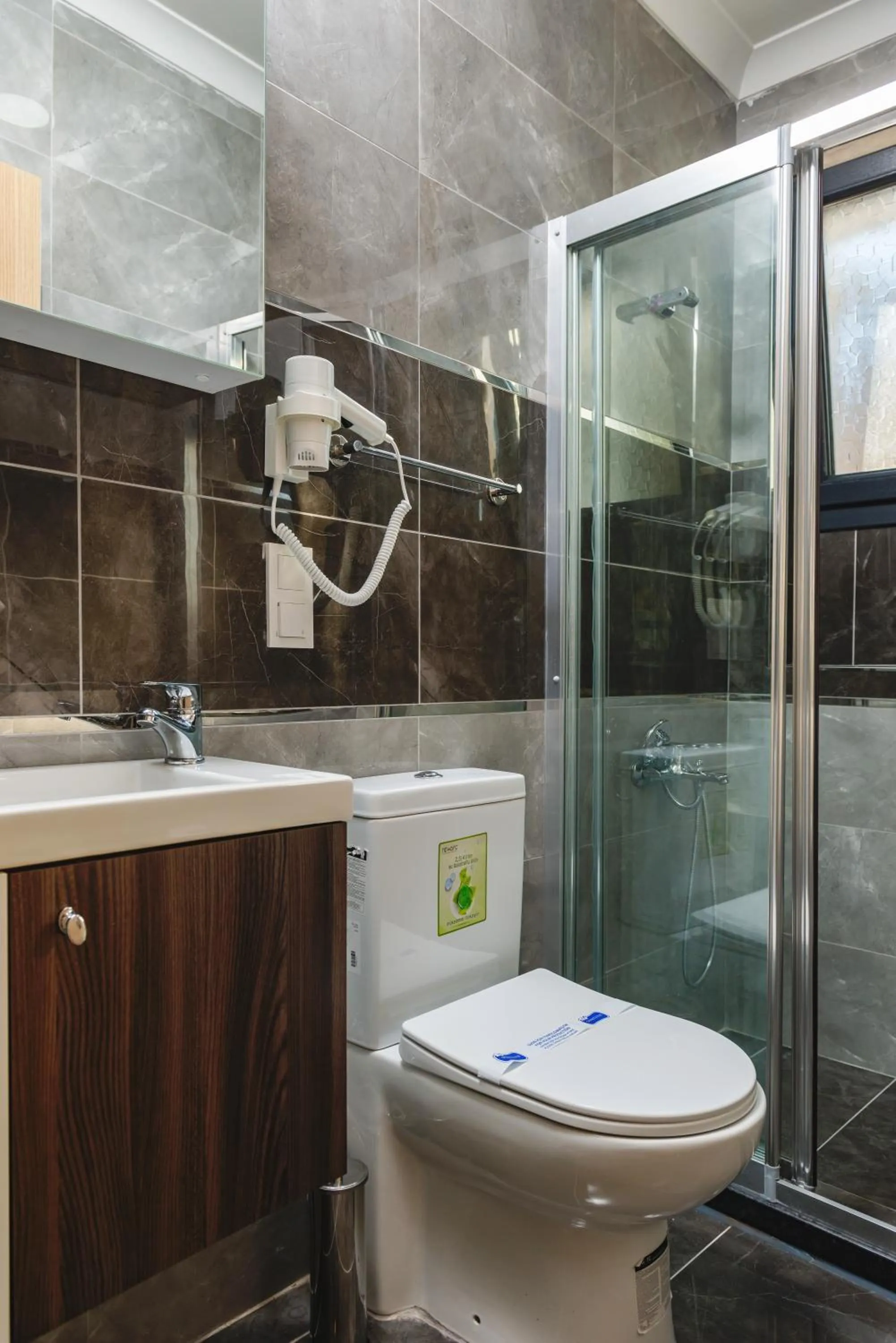 Bathroom in Gloria Suites Old City