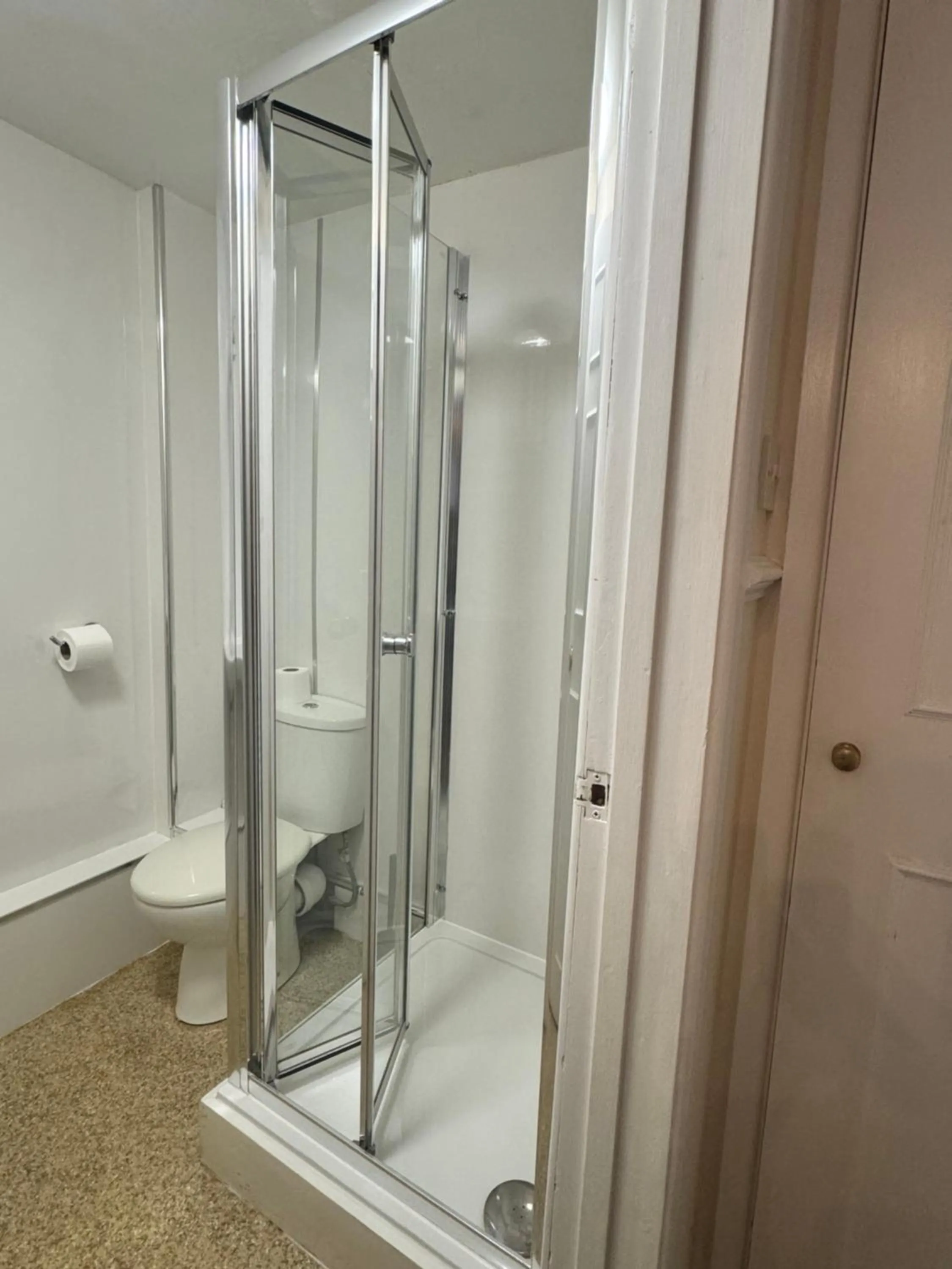 Bedroom in Crown Hotel Cotswold