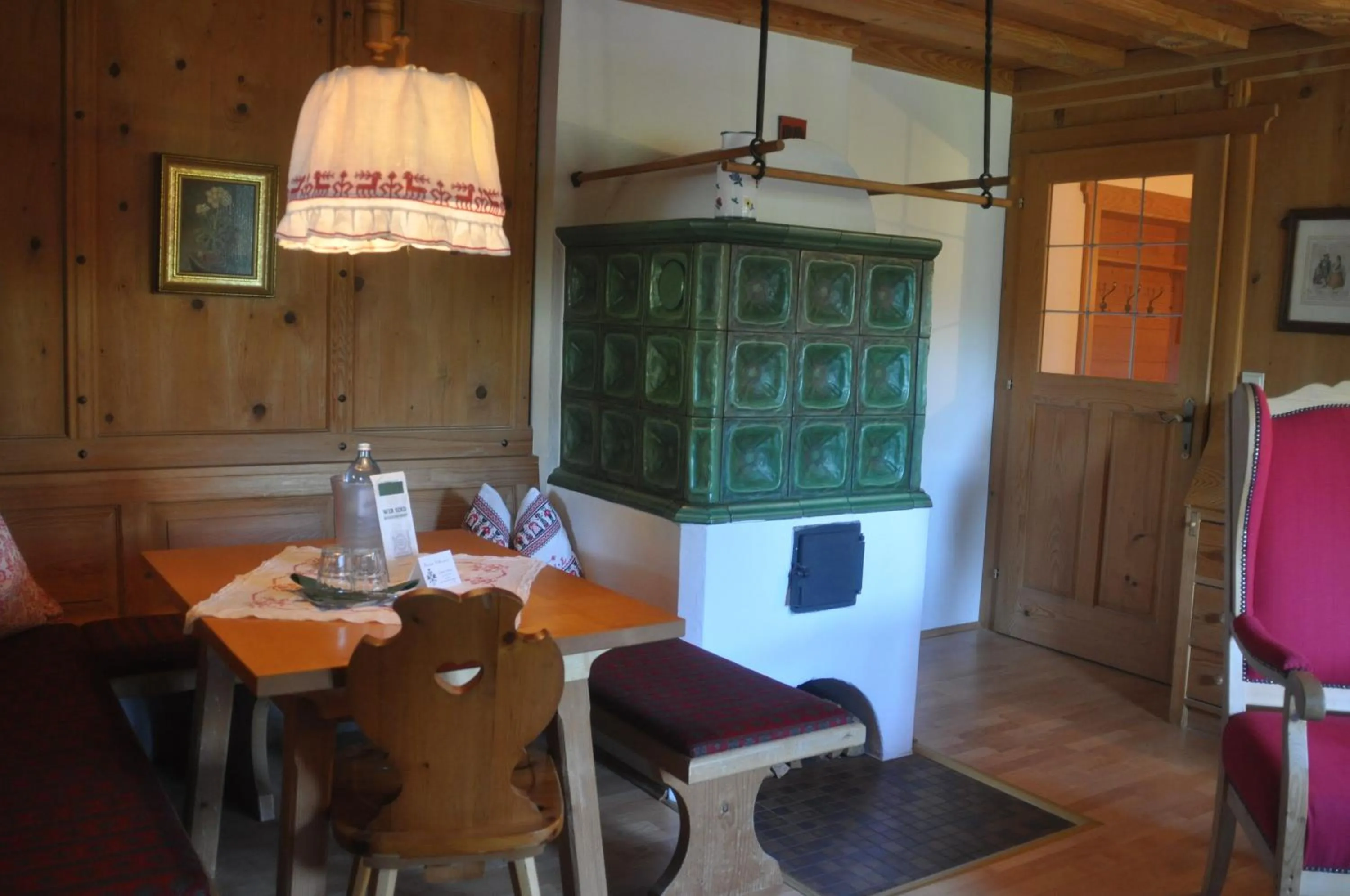 Seating area in Romantikhotel Almtalhof