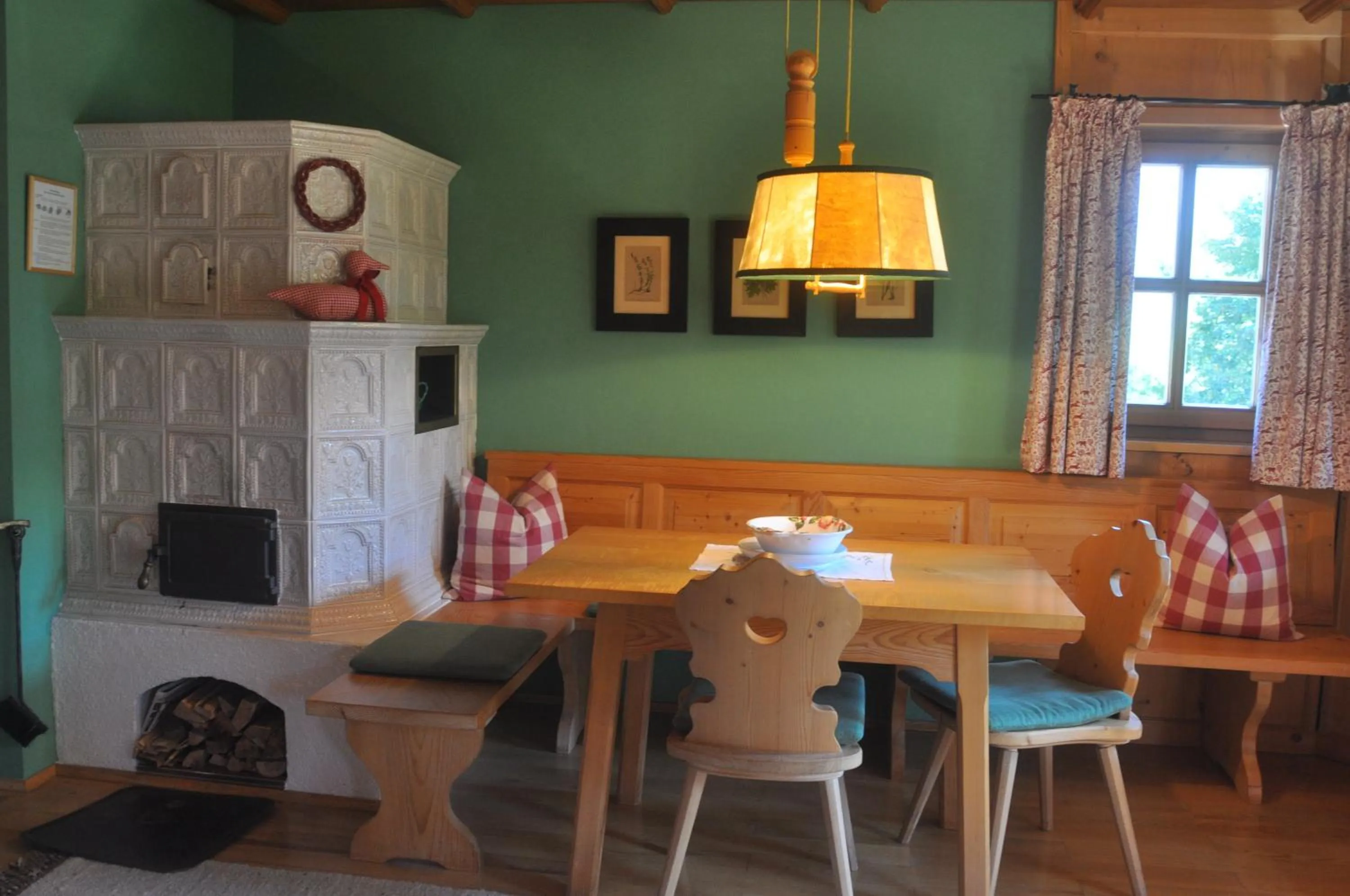 Seating area in Romantikhotel Almtalhof