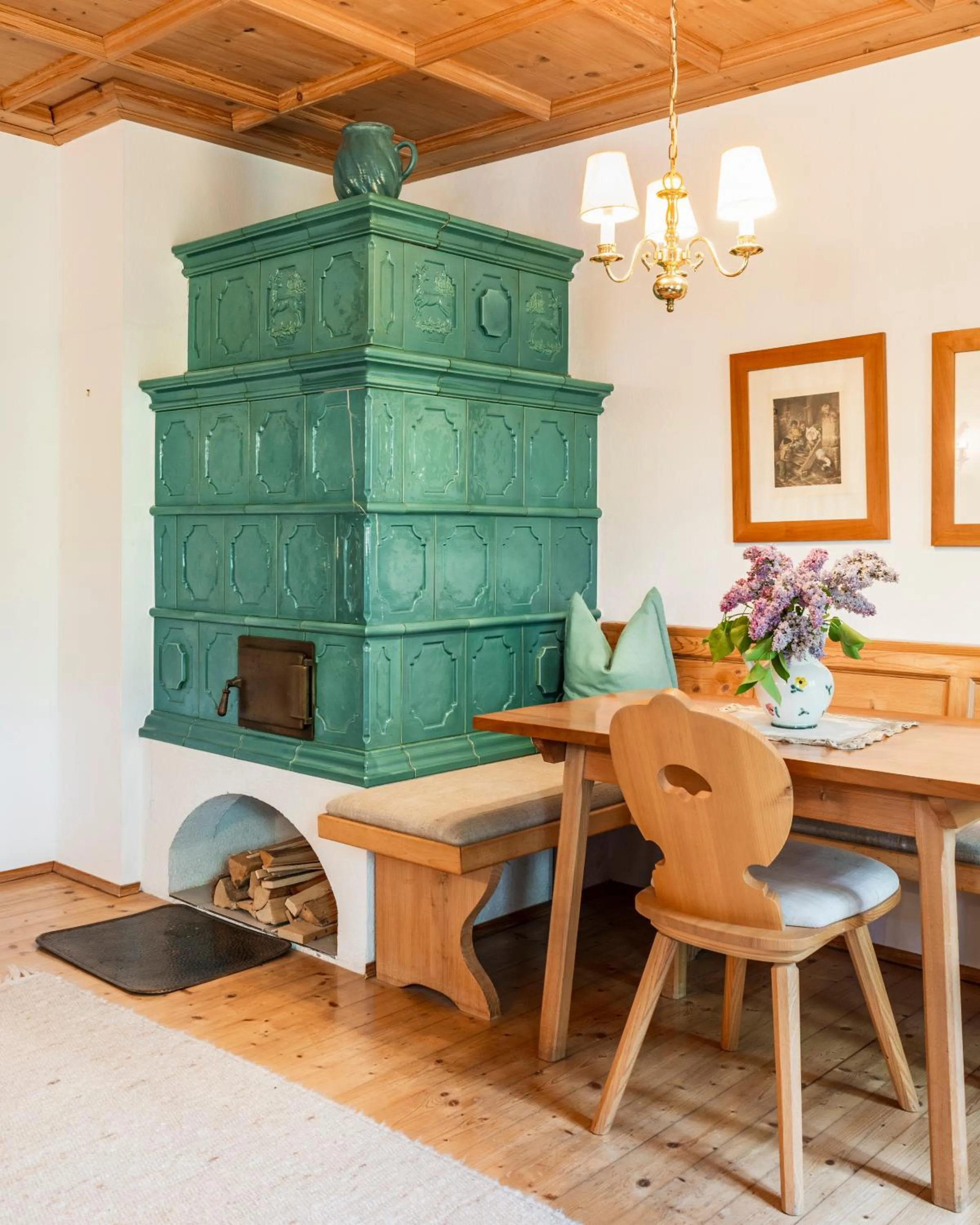 Seating area in Romantikhotel Almtalhof