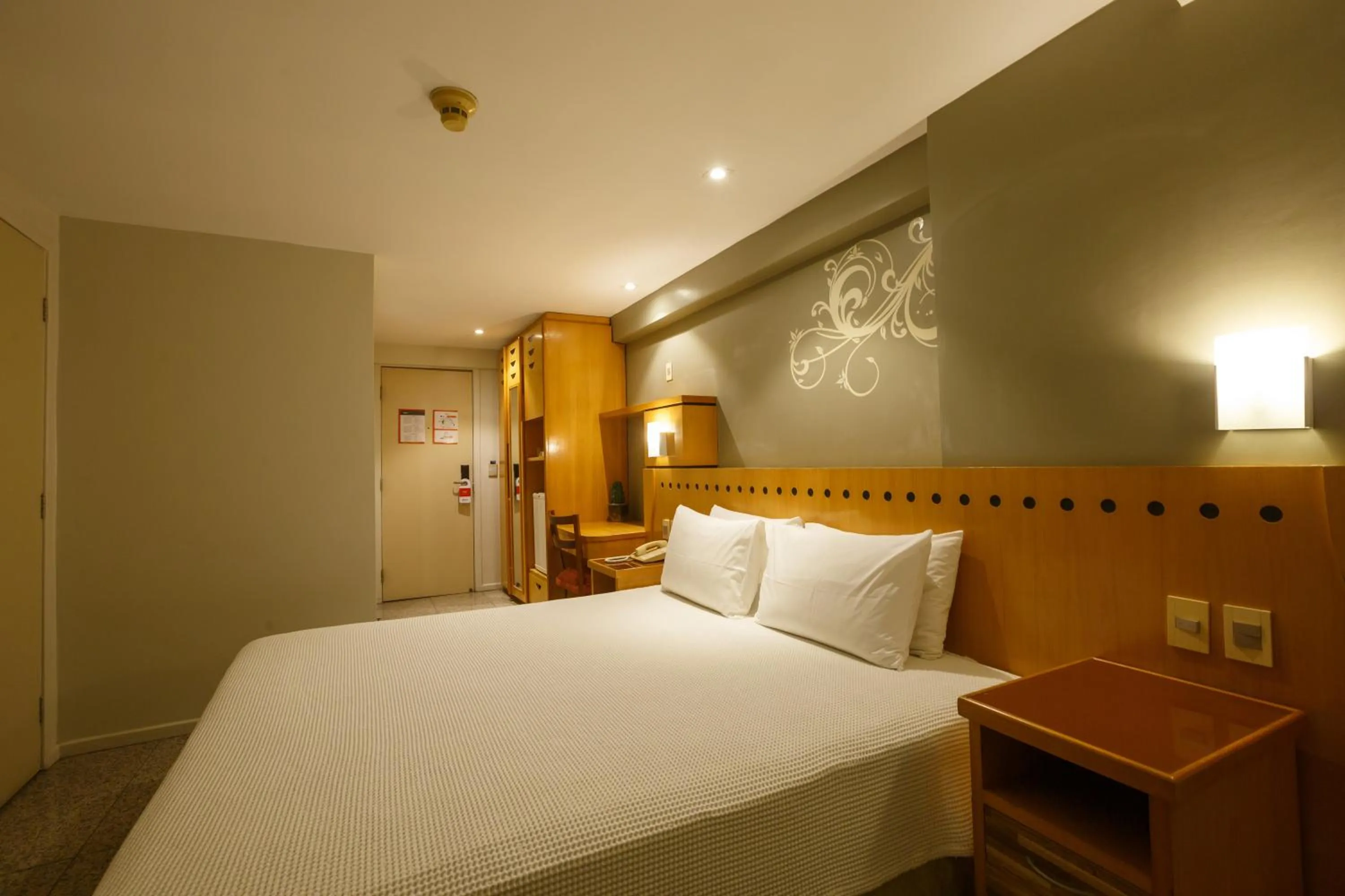 Bed in Blue Tree Towers Fortaleza Beira Mar