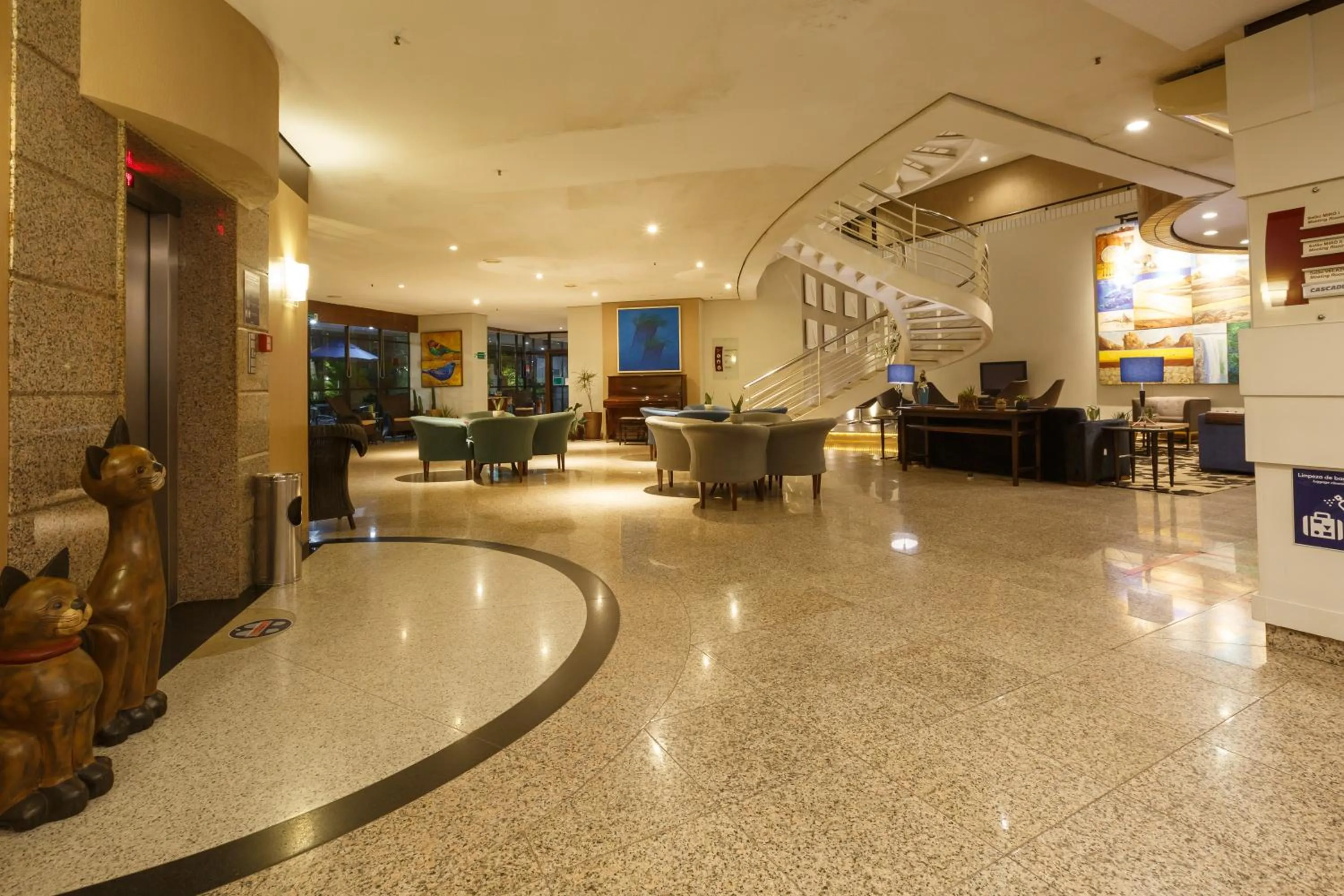 Lobby or reception in Blue Tree Towers Fortaleza Beira Mar