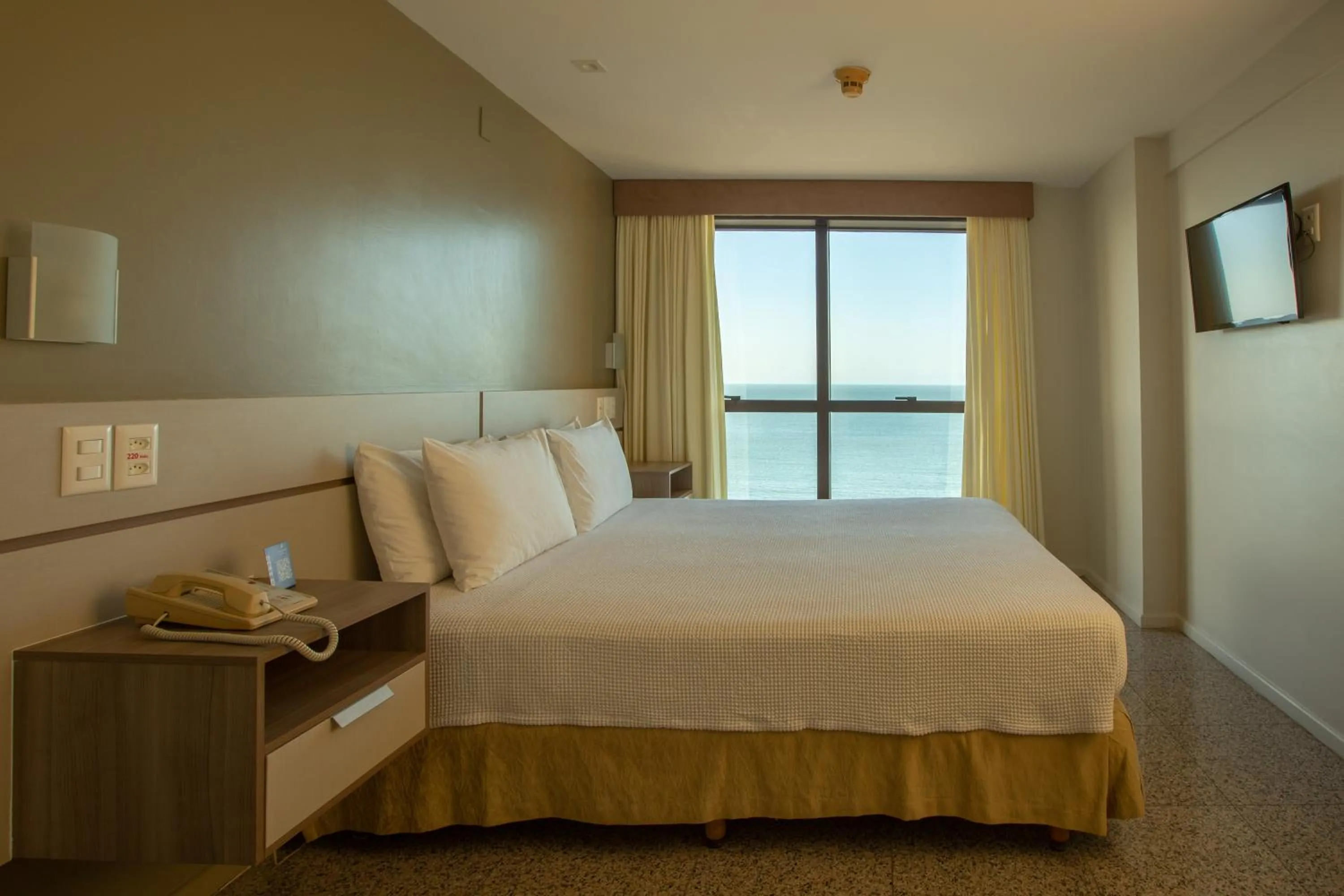 Bed in Blue Tree Towers Fortaleza Beira Mar