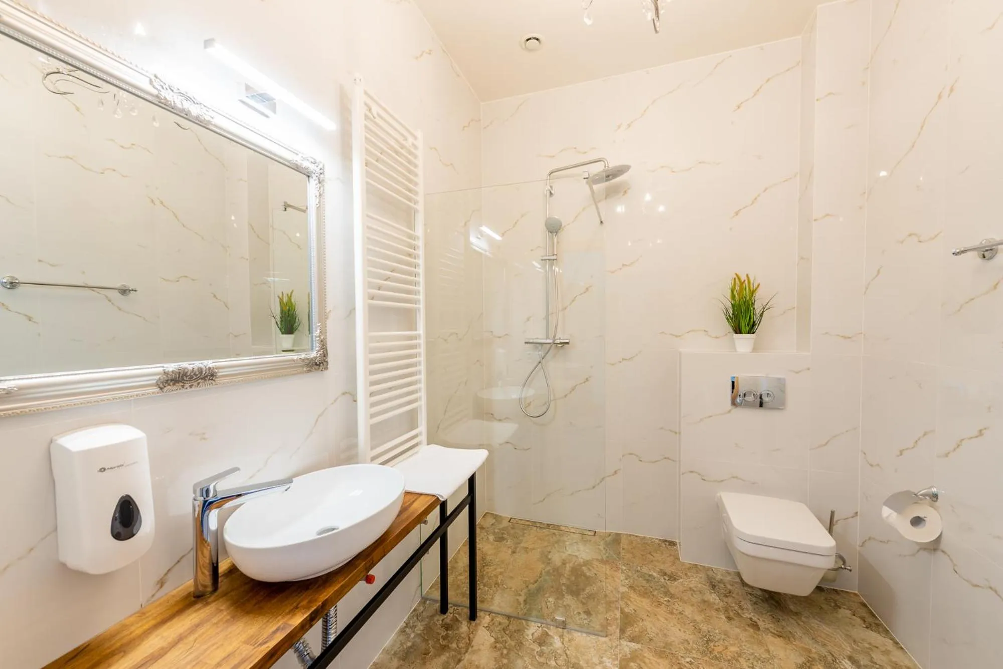 Kamienica Zamenhofa - Apartamenty na wynajem