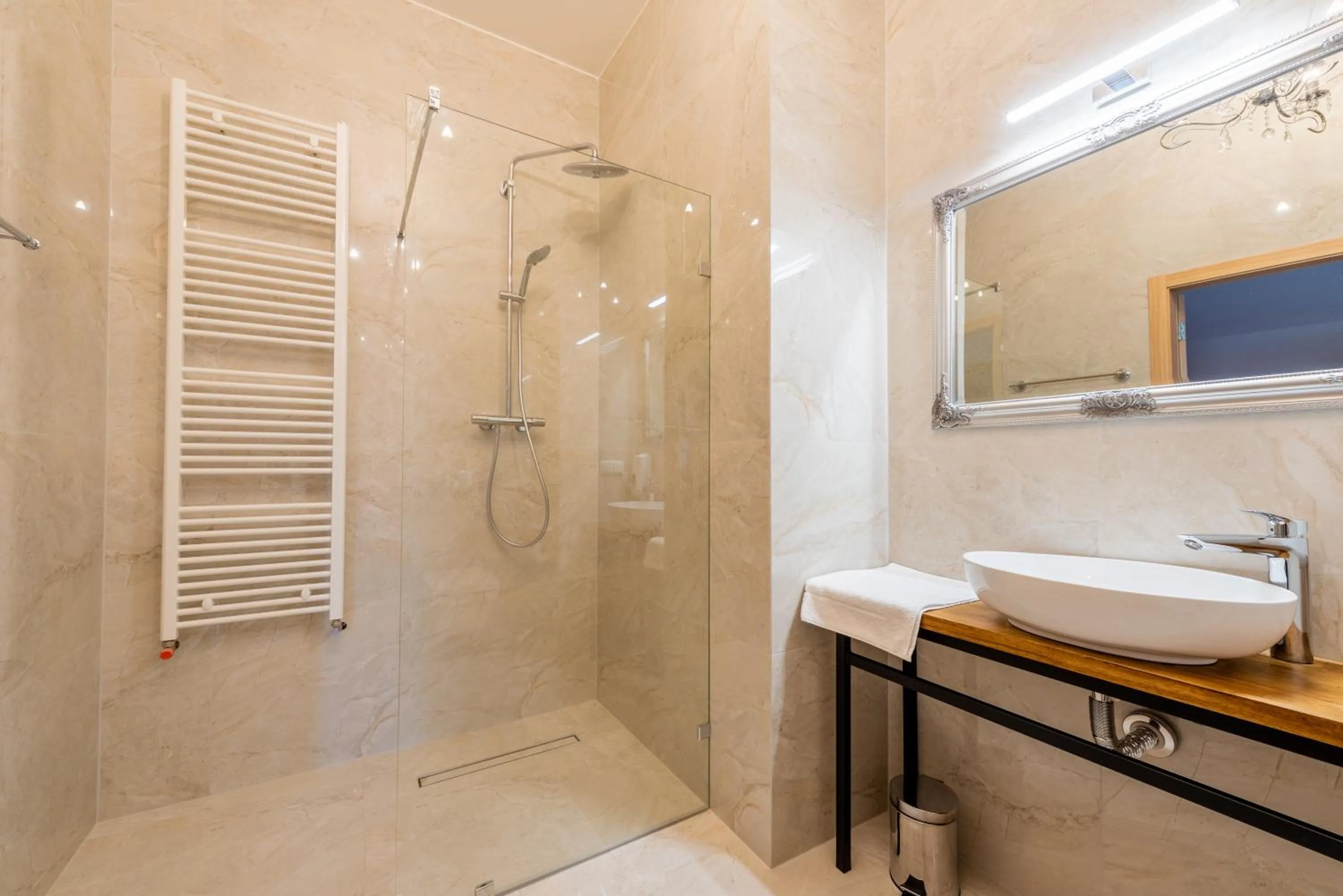 Bathroom in Kamienica Zamenhofa - Apartamenty na wynajem