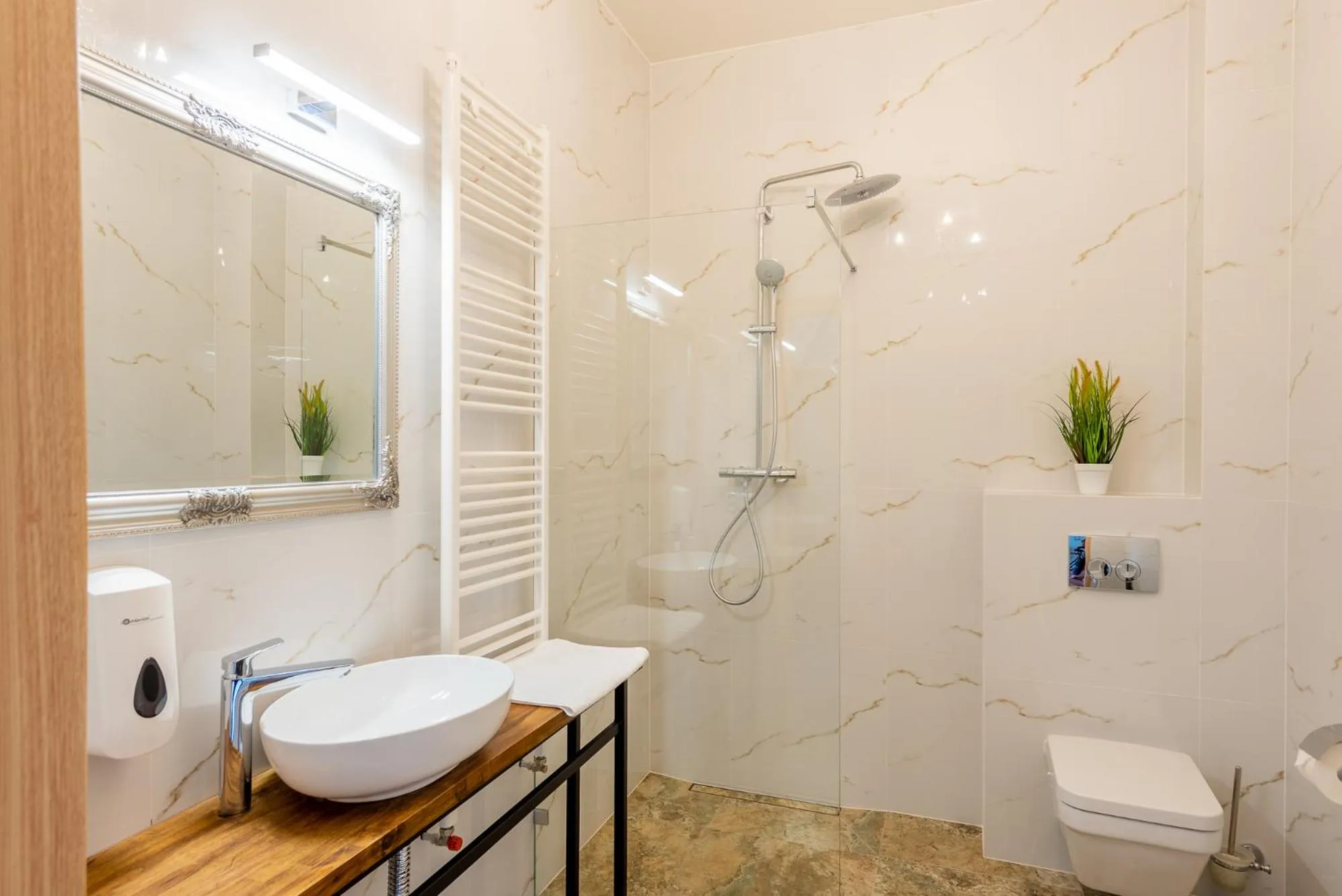 Kamienica Zamenhofa - Apartamenty na wynajem