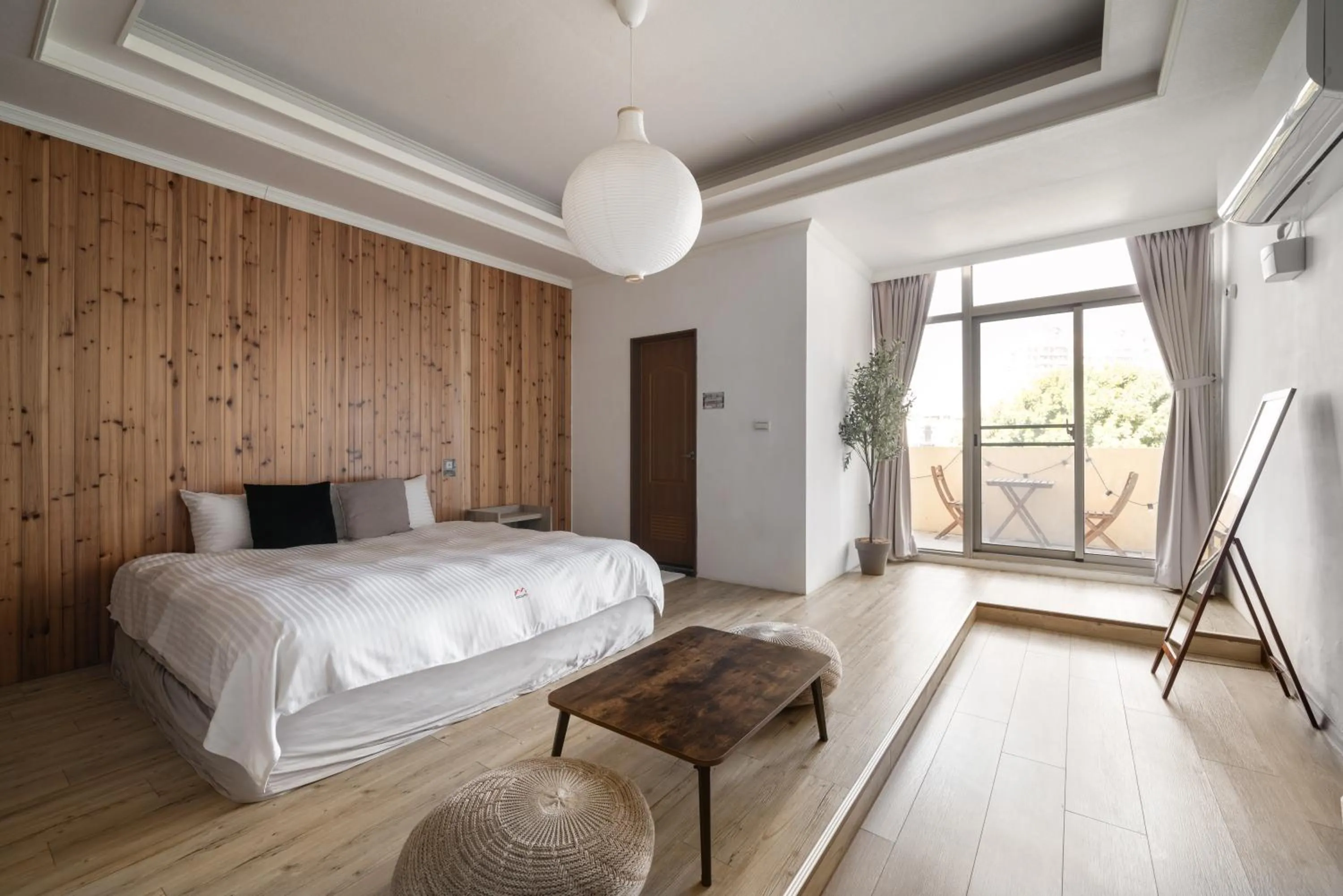 Bed in The Chambers