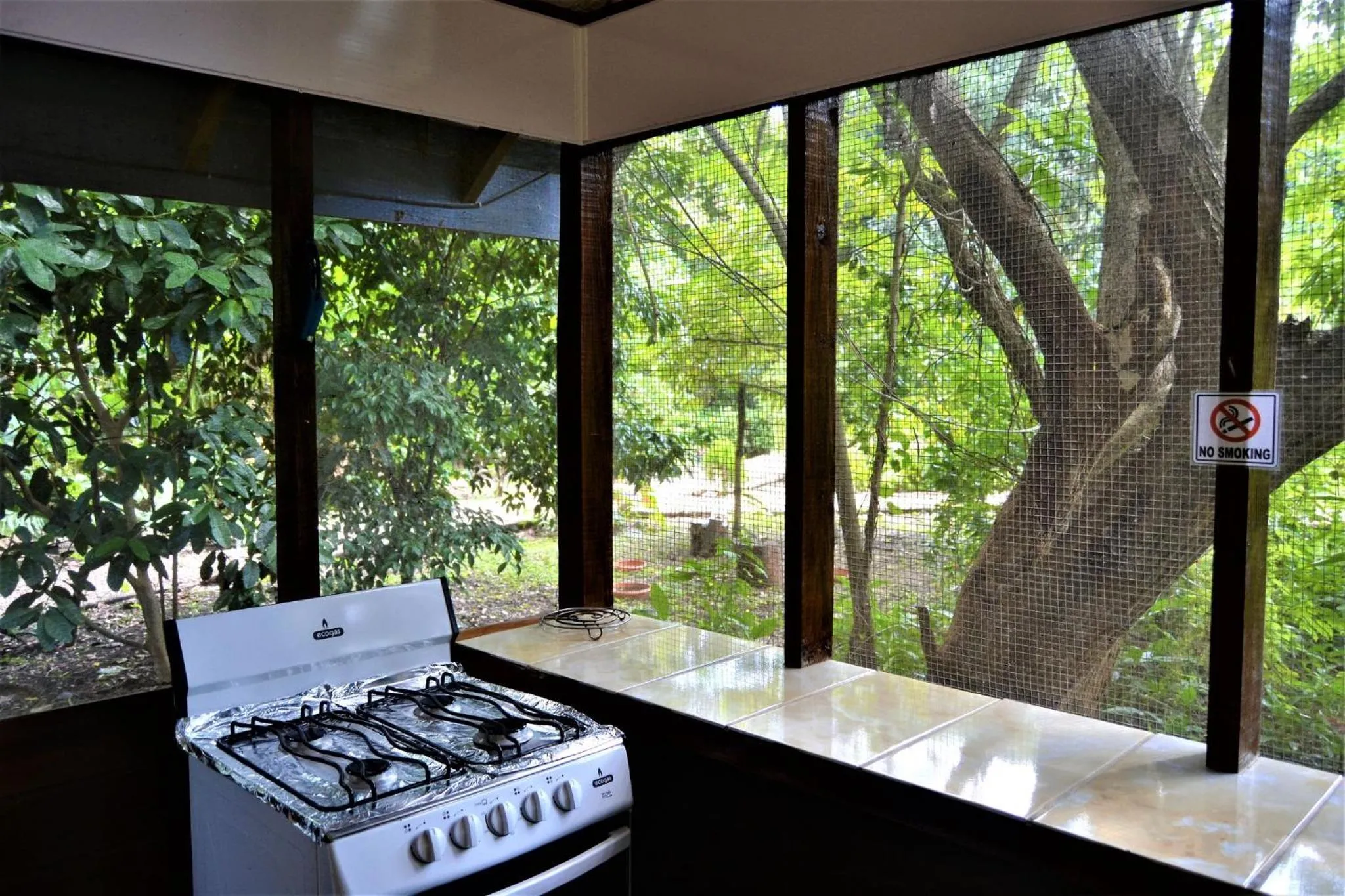 oven in Jungle Like Oasis in San Ignacio - Secluded Cabaa Retreat Close To Mayan Ruins