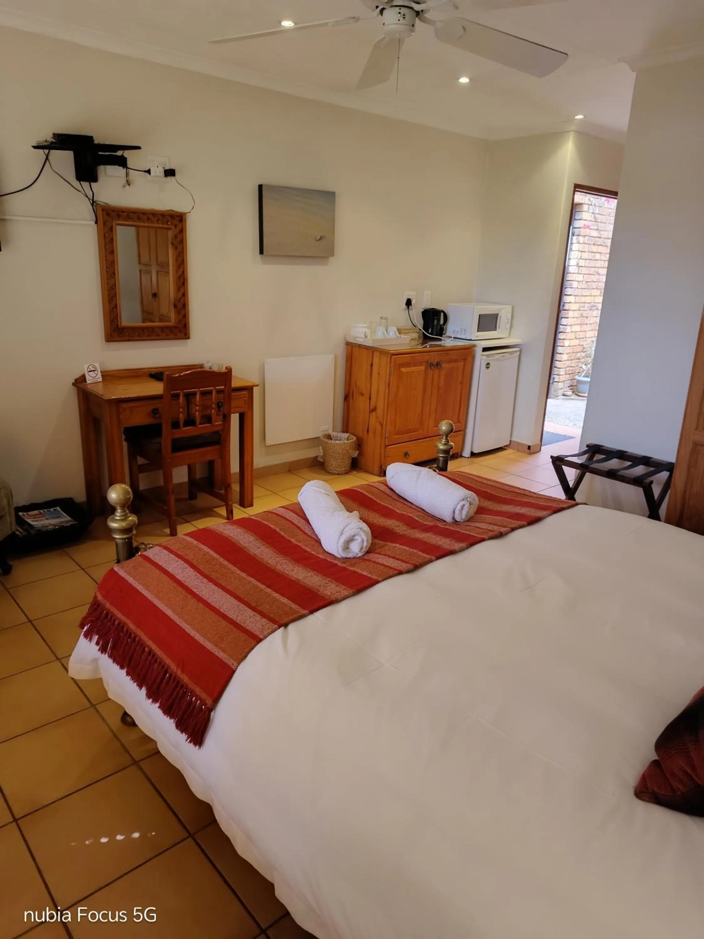 Bed in Feather Tree Bed and Breakfast
