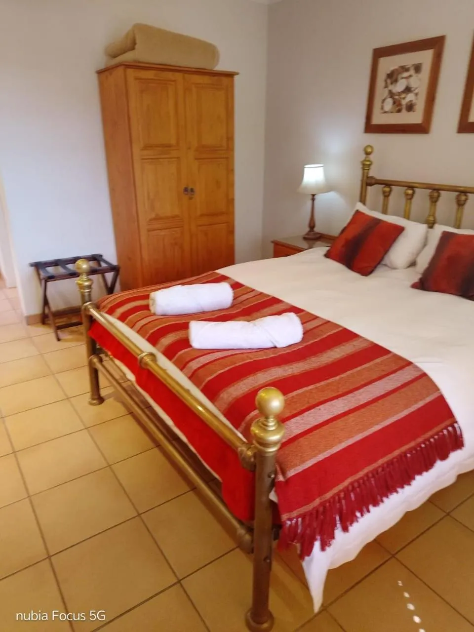 Bed in Feather Tree Bed and Breakfast