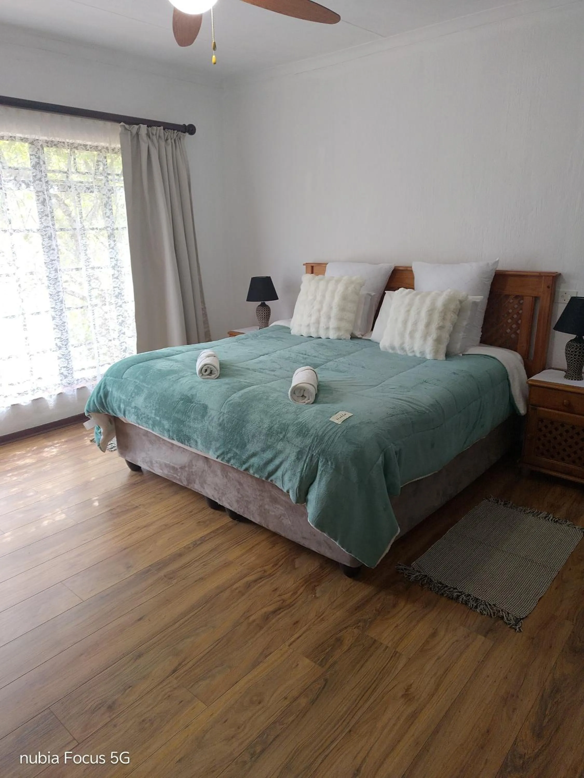 Bed in Feather Tree Bed and Breakfast