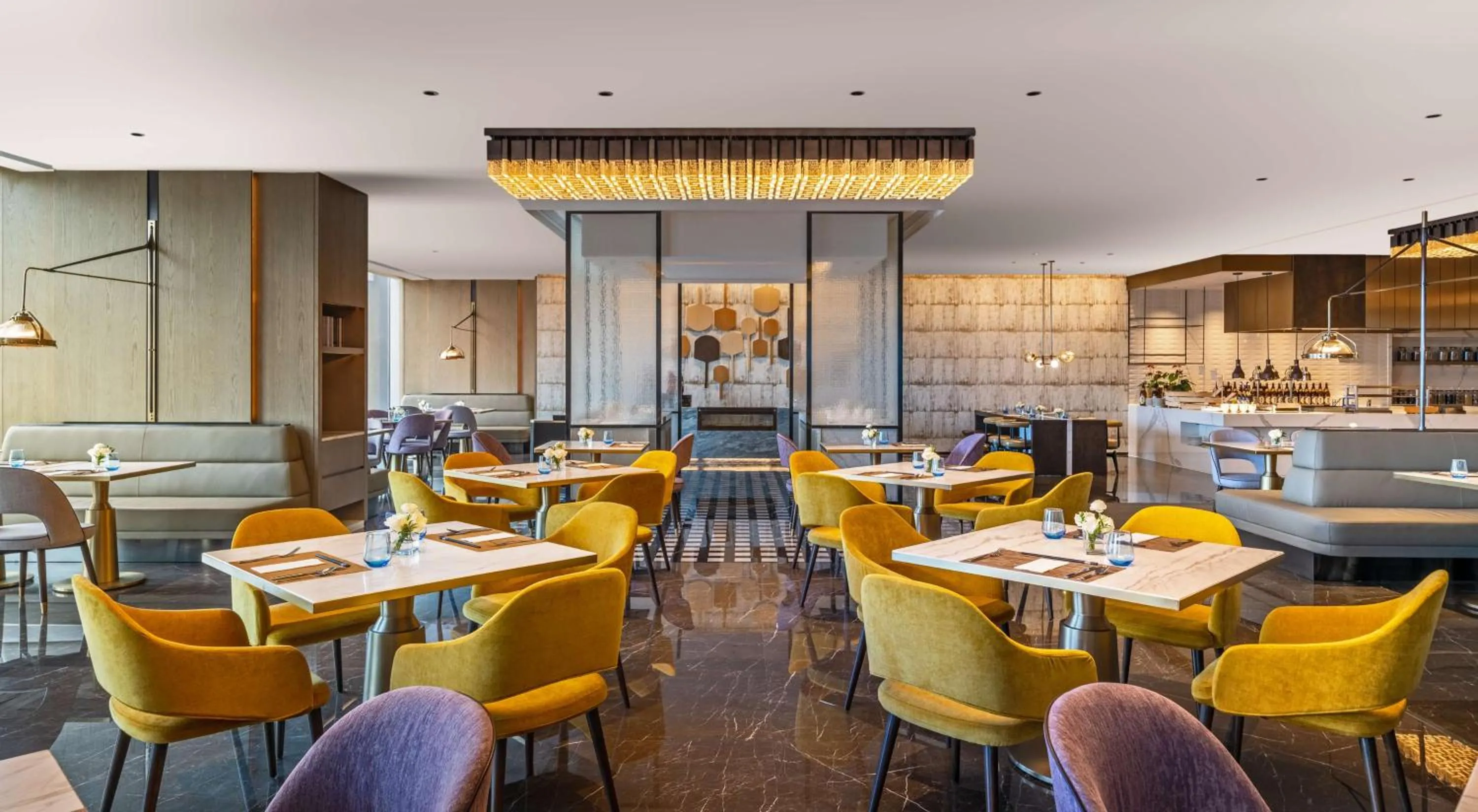 Restaurant/places to eat in Hilton Shenzhen World Exhibition & Convention Centre