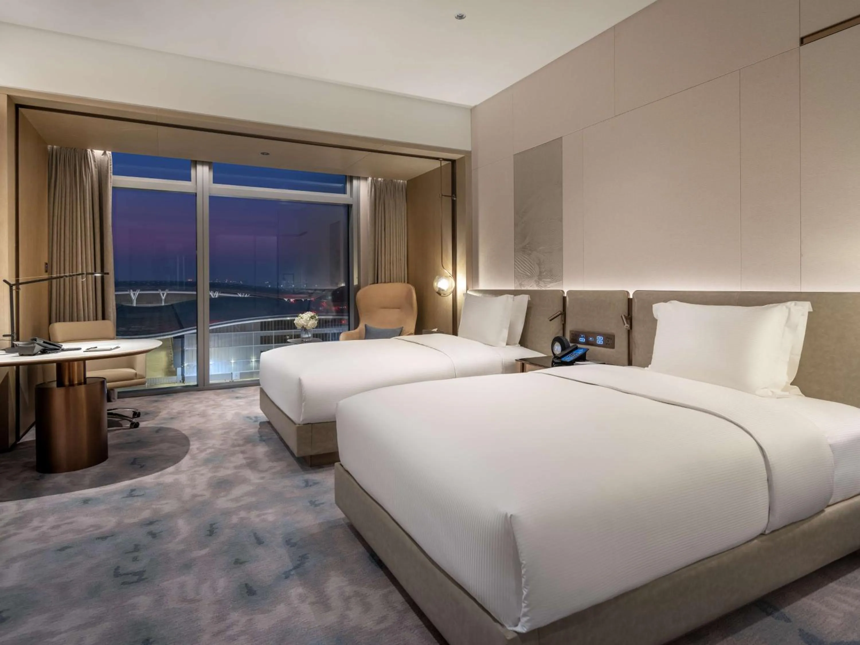 Bedroom, Bed in Hilton Shenzhen World Exhibition & Convention Centre