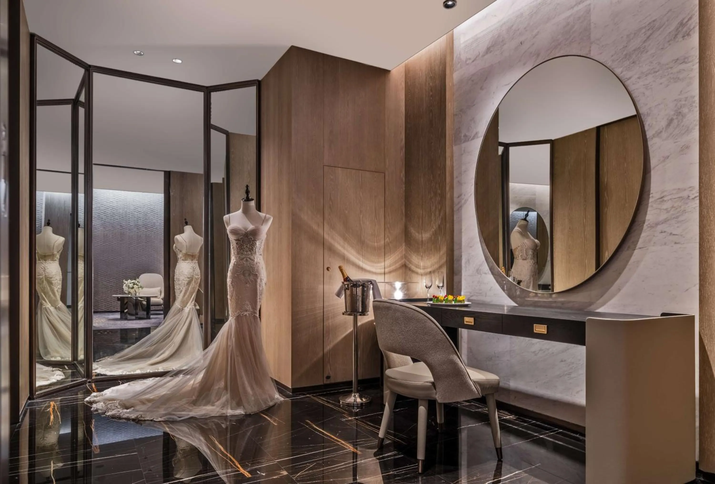 Lobby or reception, Bed in Hilton Shenzhen World Exhibition & Convention Centre