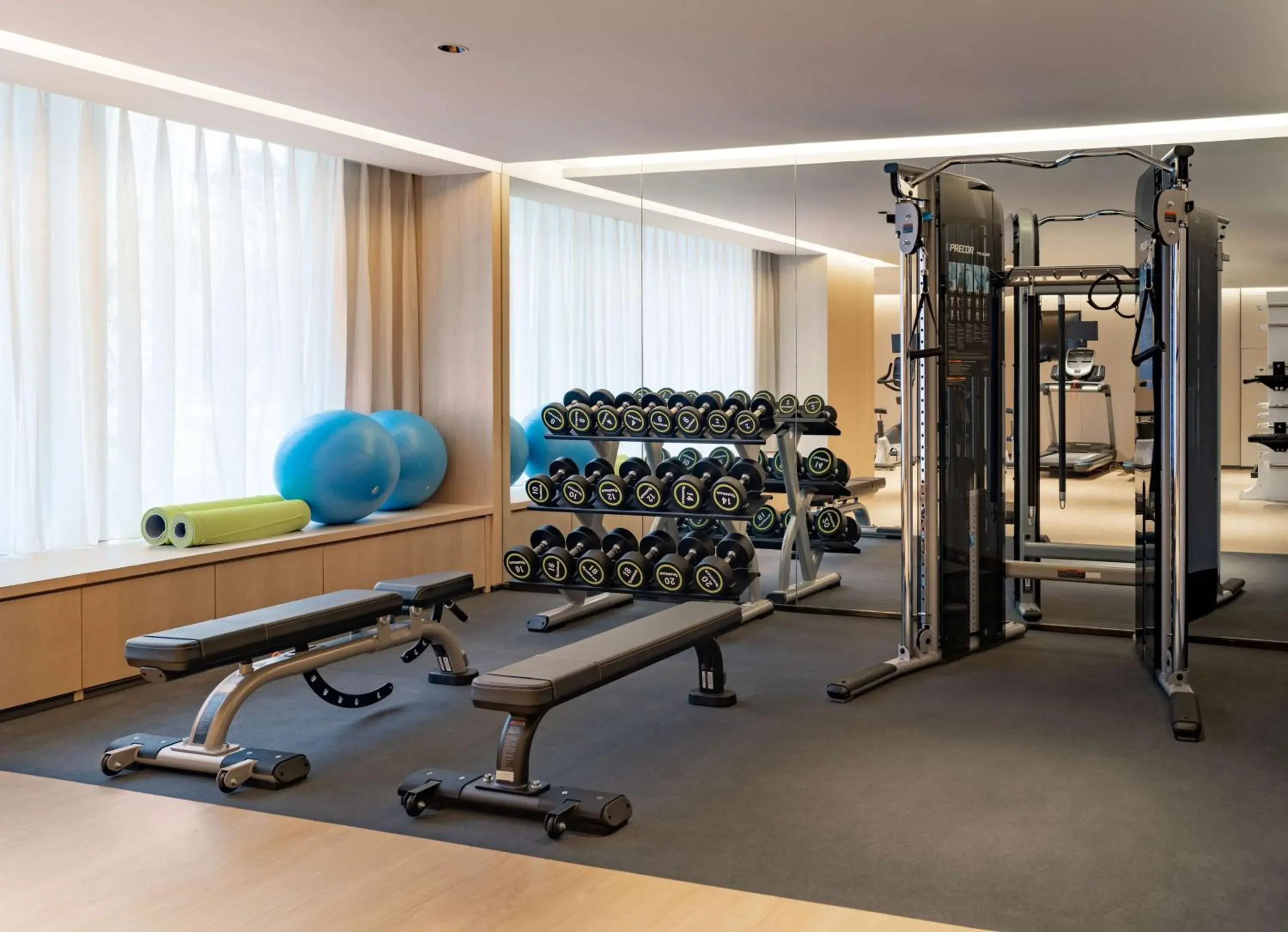 Fitness centre/facilities in Hilton Garden Inn Shenzhen World Exhibition & Convention Center Fitness centre/facilities in Hilton Garden Inn Shenzhen World Exhibition & Convention Center