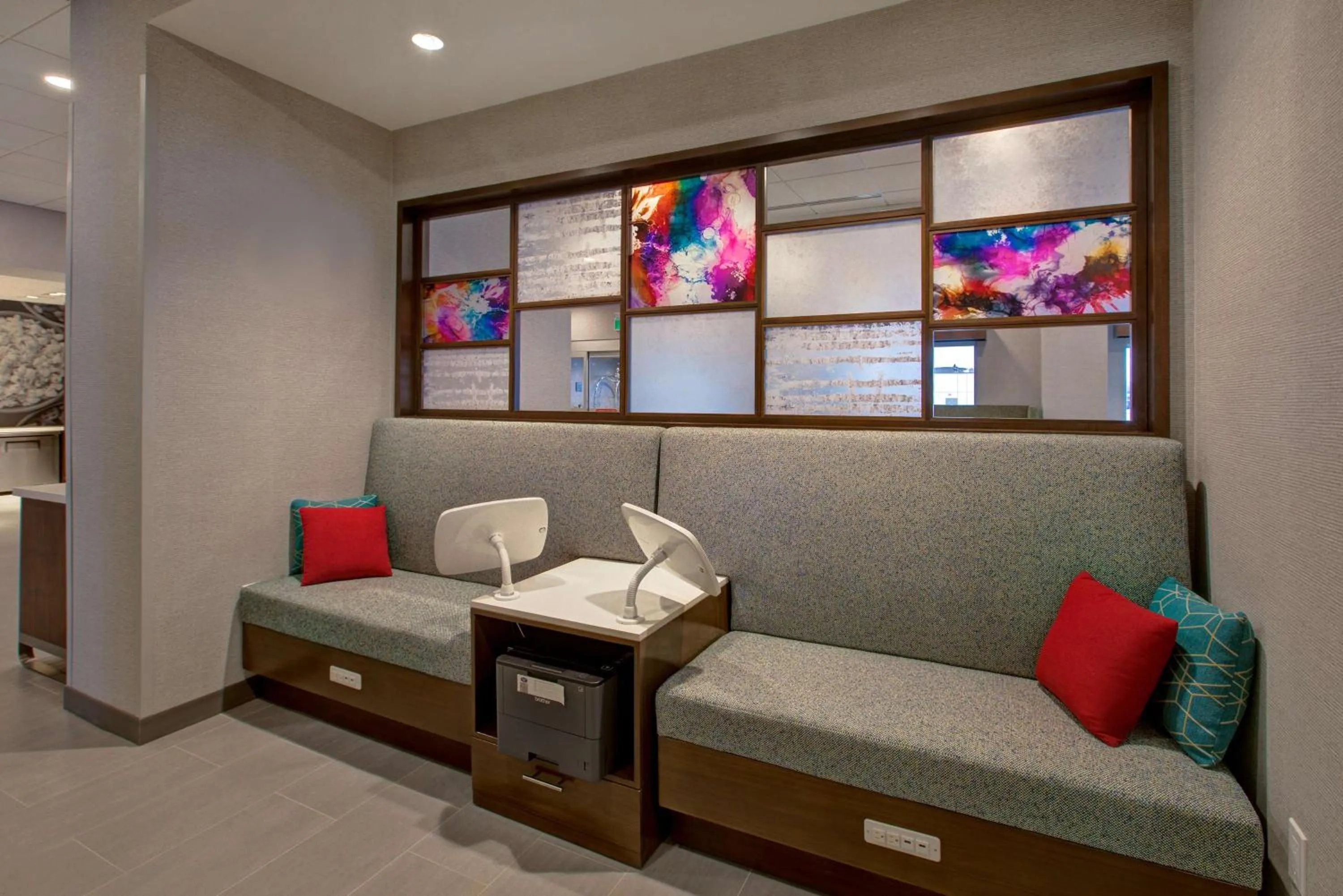 Business facilities in Hampton Inn Brockville, On