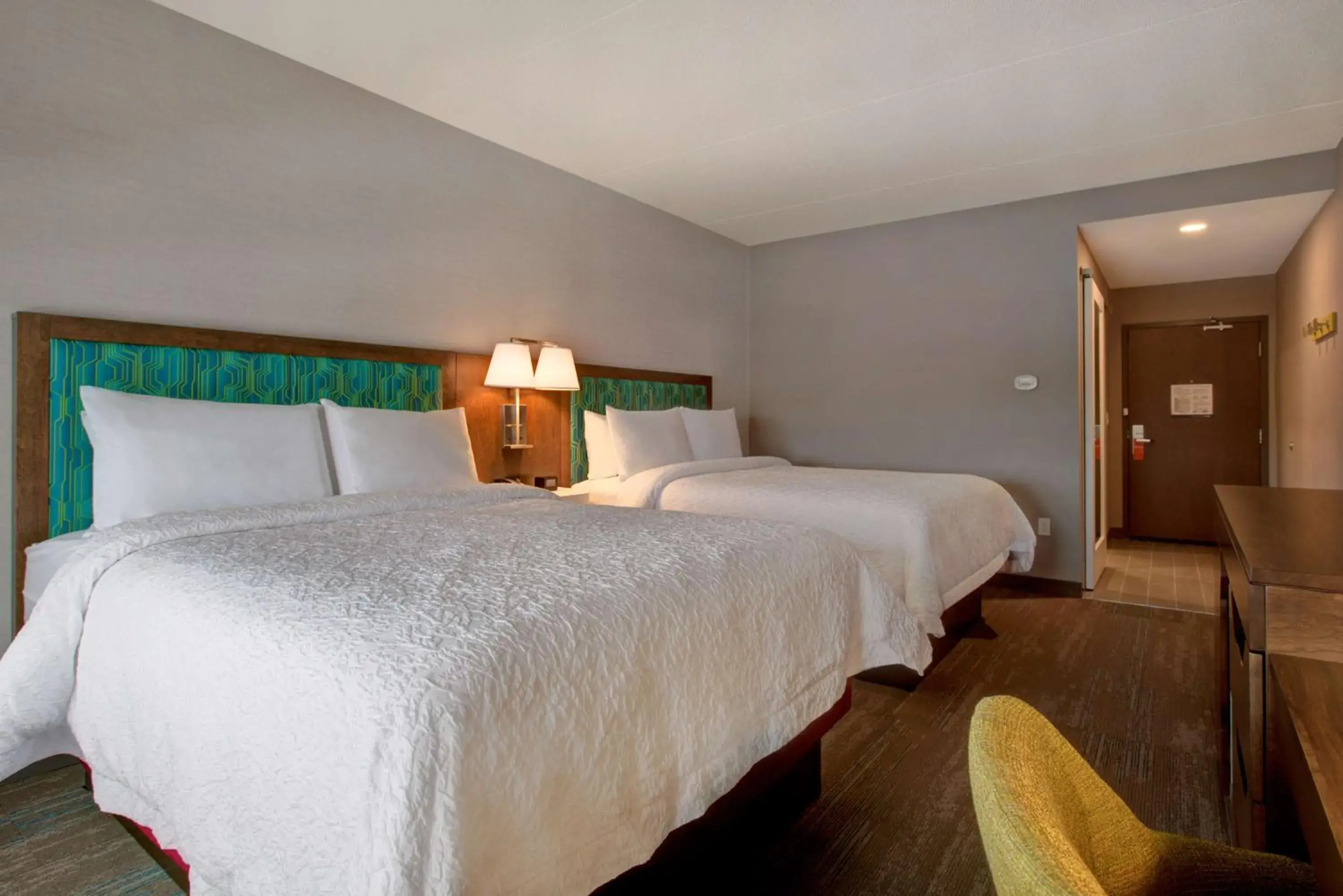 Bed in Hampton Inn Brockville, On Bed in Hampton Inn Brockville, On