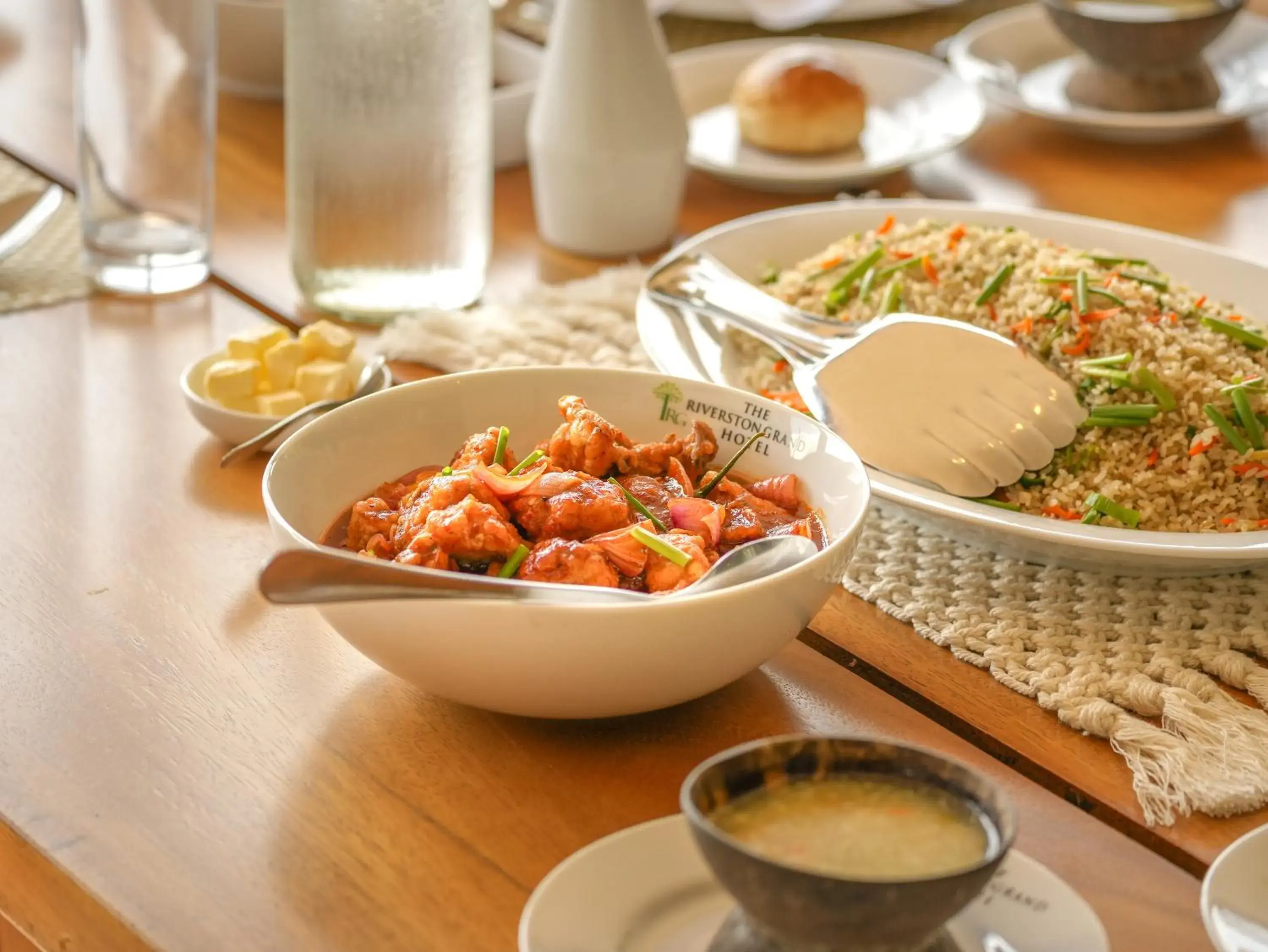 Restaurant/places to eat in The Riverston Grand Restaurant/places to eat in The Riverston Grand