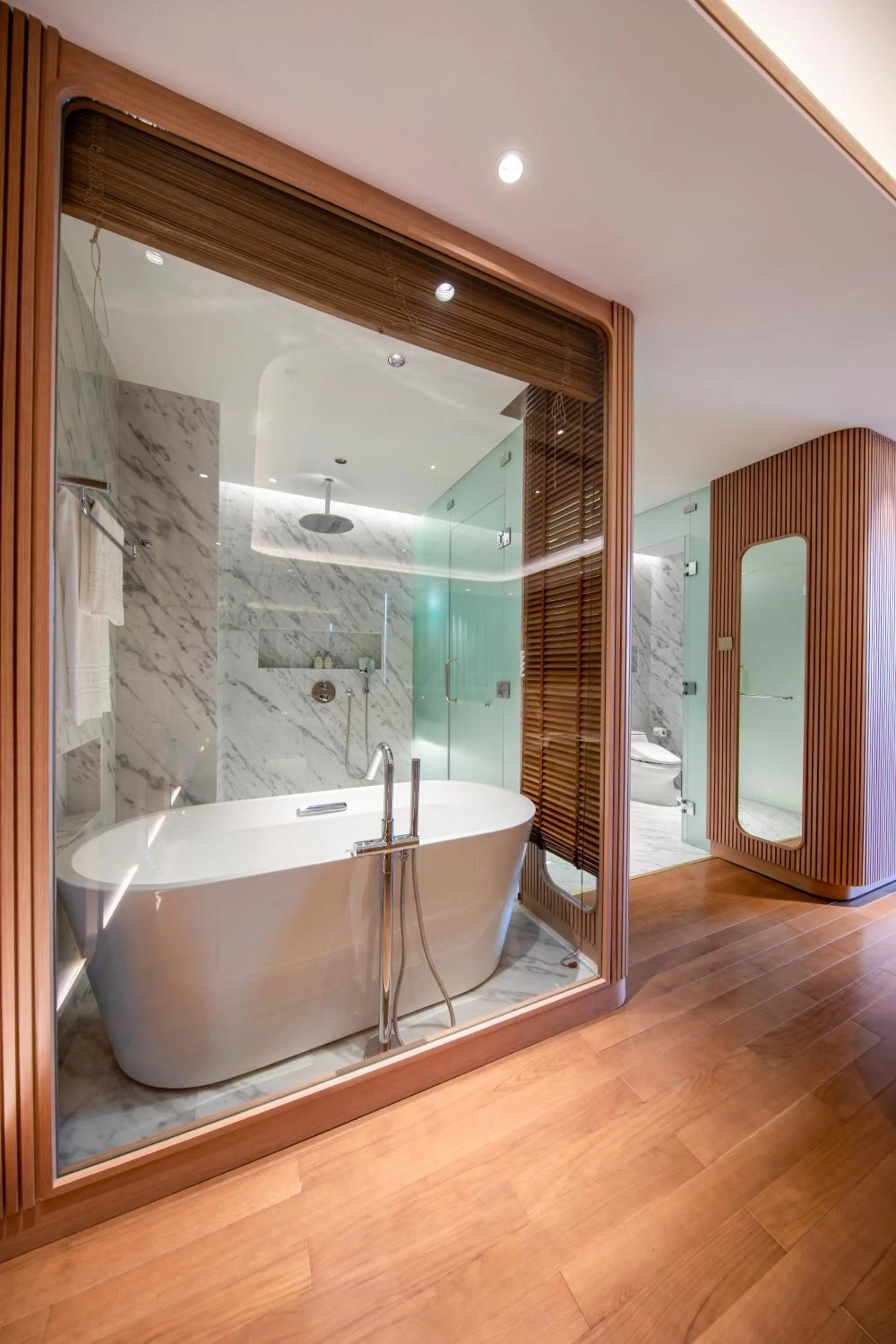 Bath in Fleur de Lys Hotel Quy Nhon